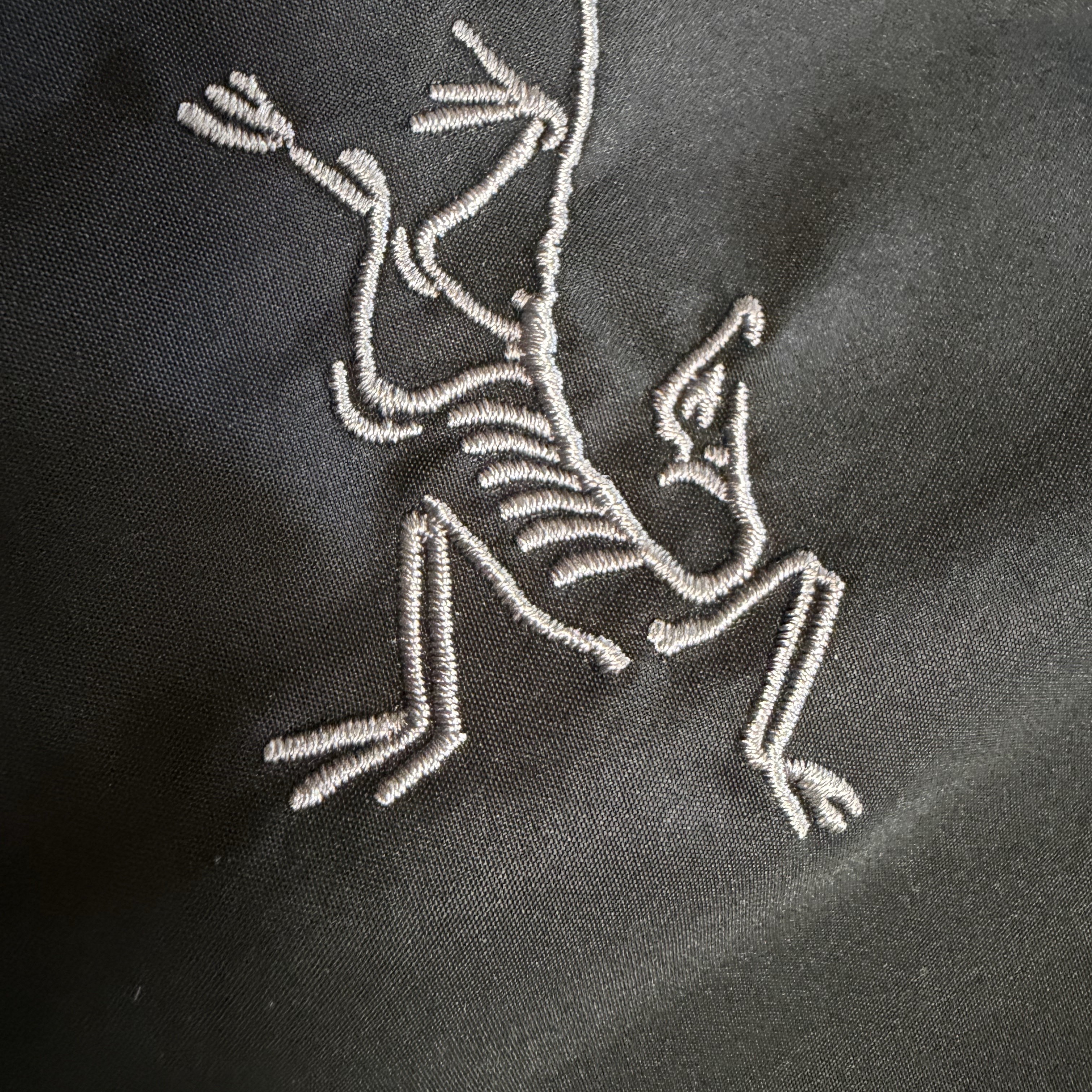 Arc'teryx Solano Hoody Black 착용 스타일 - 2