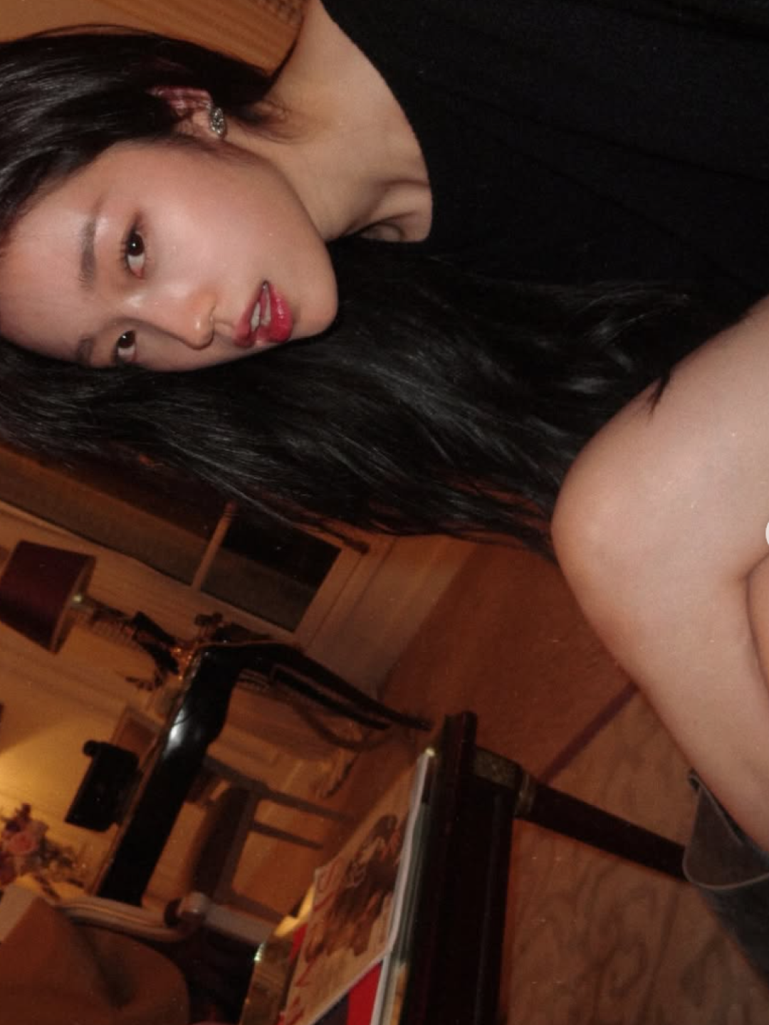 Balenciaga Le City Small Bag Black, Balenciaga Le City Medium Bag Black Silver 착용 스타일 - 2