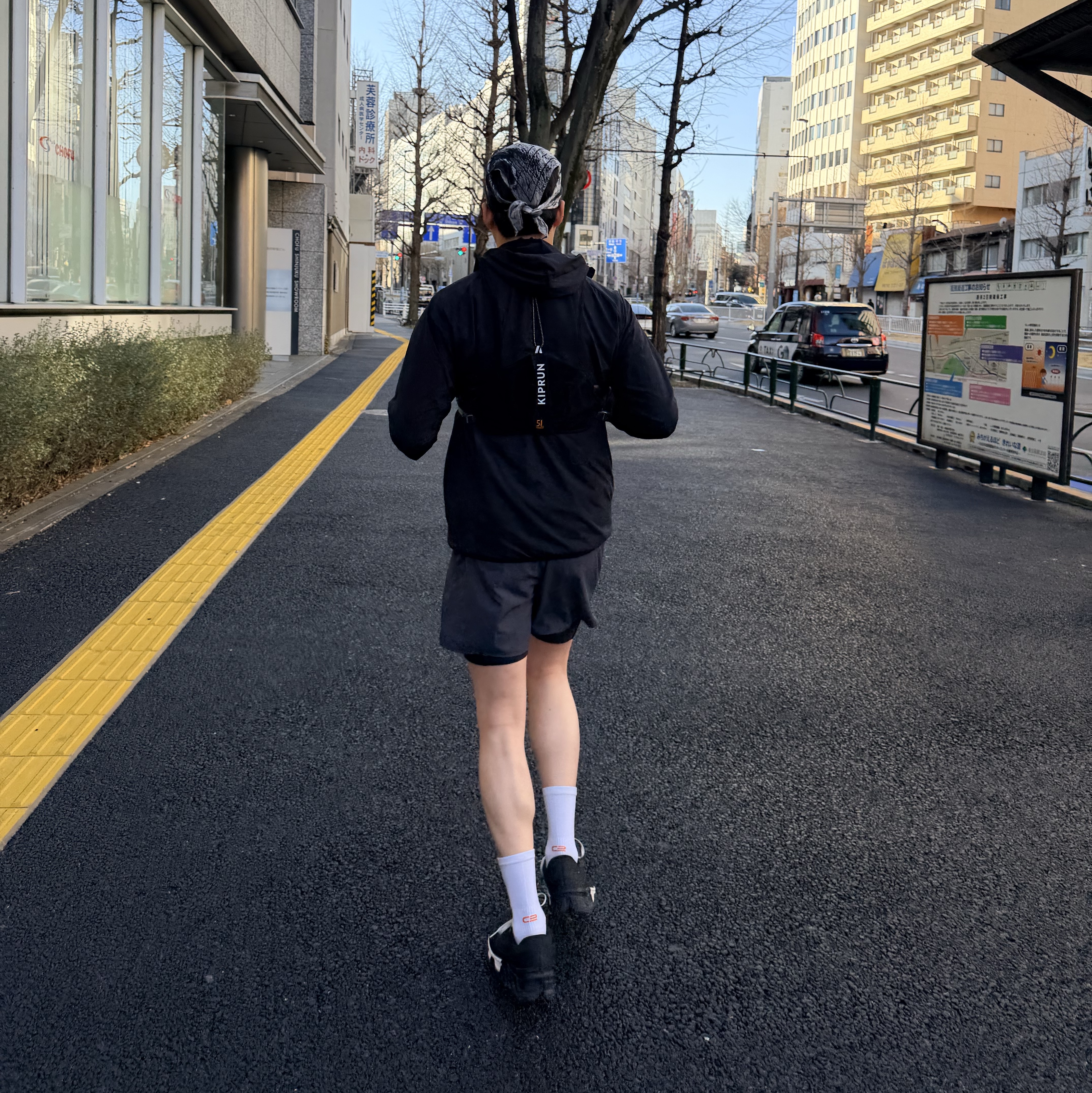 On Running x Post Archive Faction (Paf) Cloudmonster Hyper Black 착용 스타일 - 1