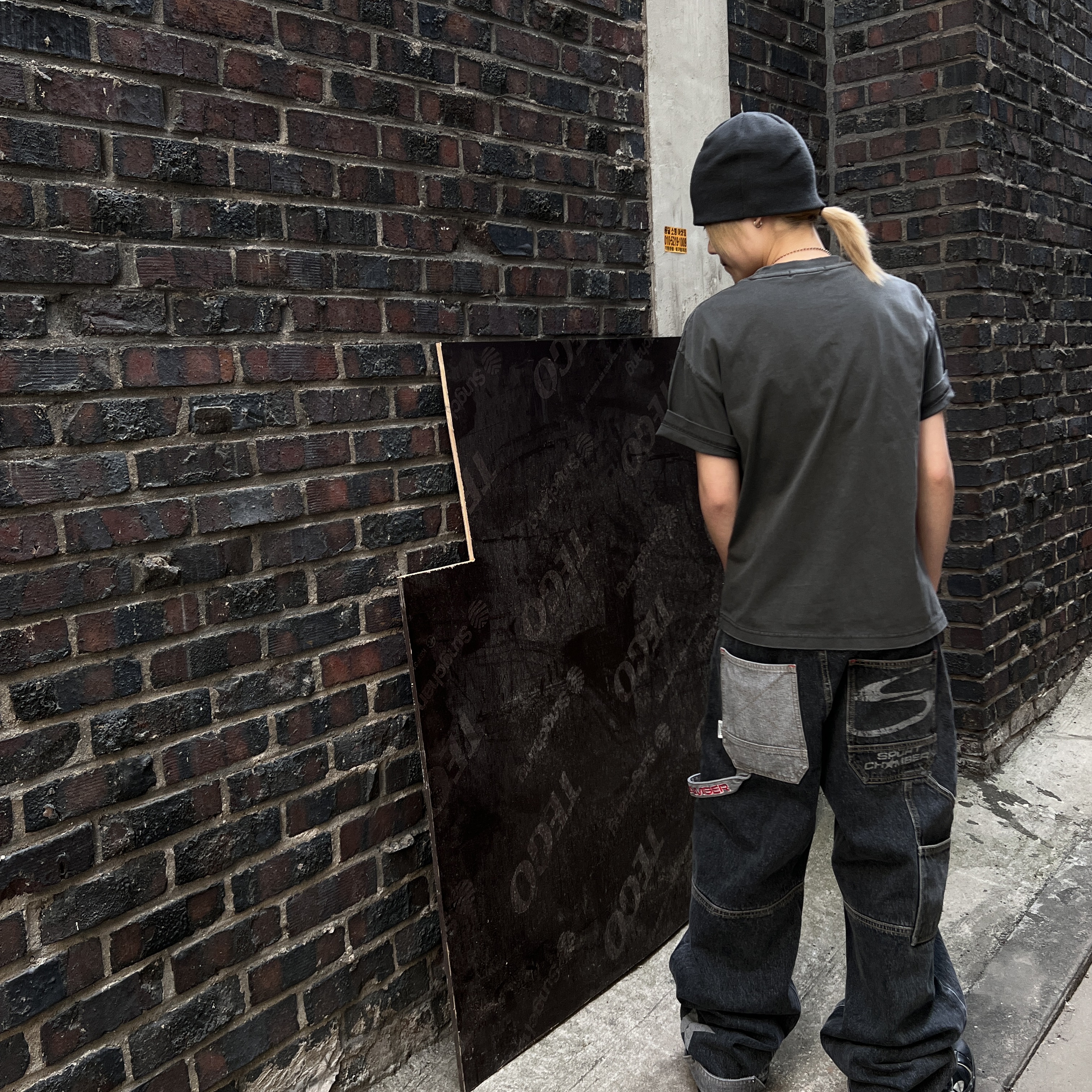 SPORT CHAMBER SC Star Carpenter Denim Pants BLACK 착용 스타일 - 1