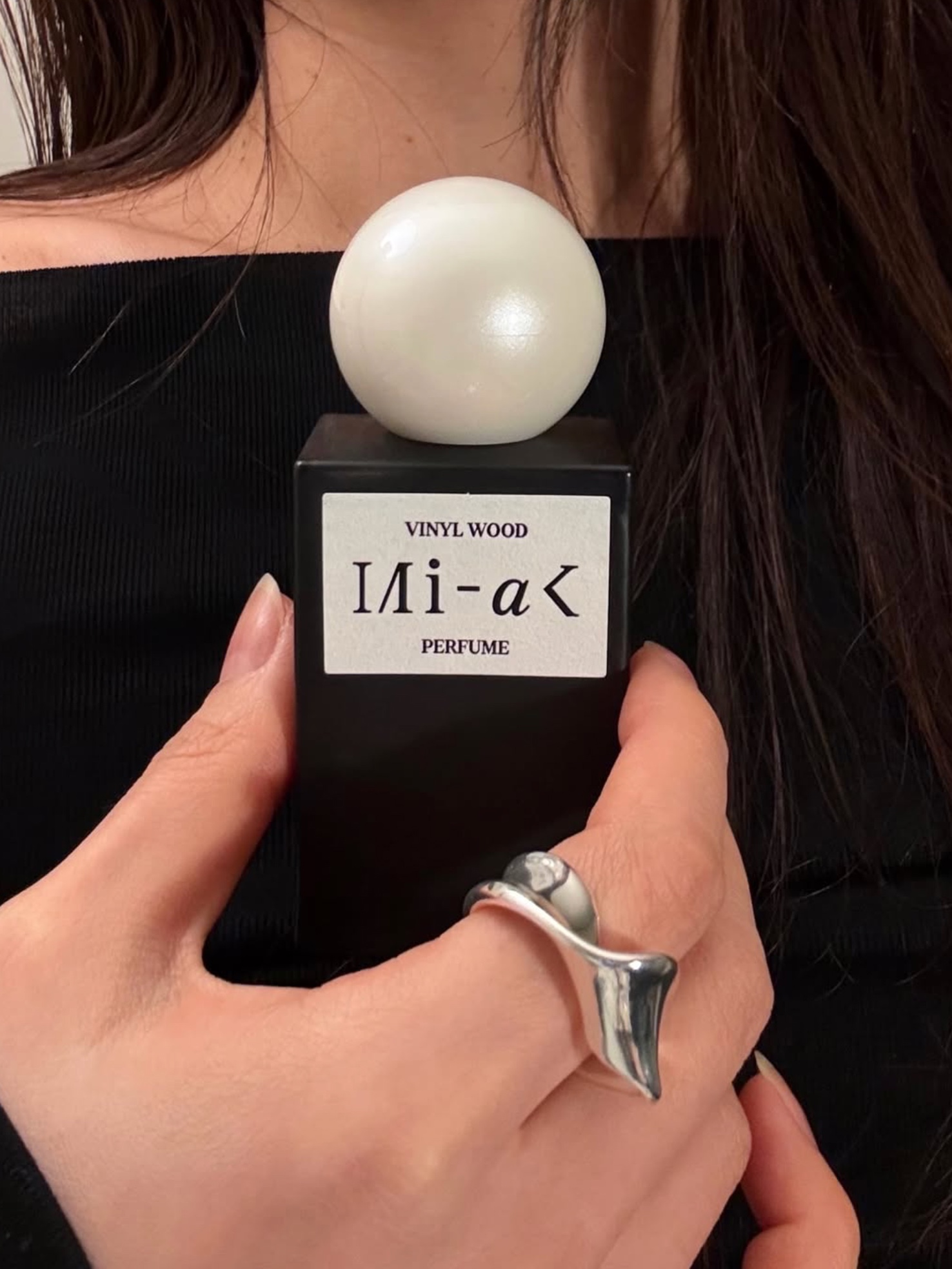 MIHAK VINYL WOOD Perfume 50ml 착용 스타일 - 3