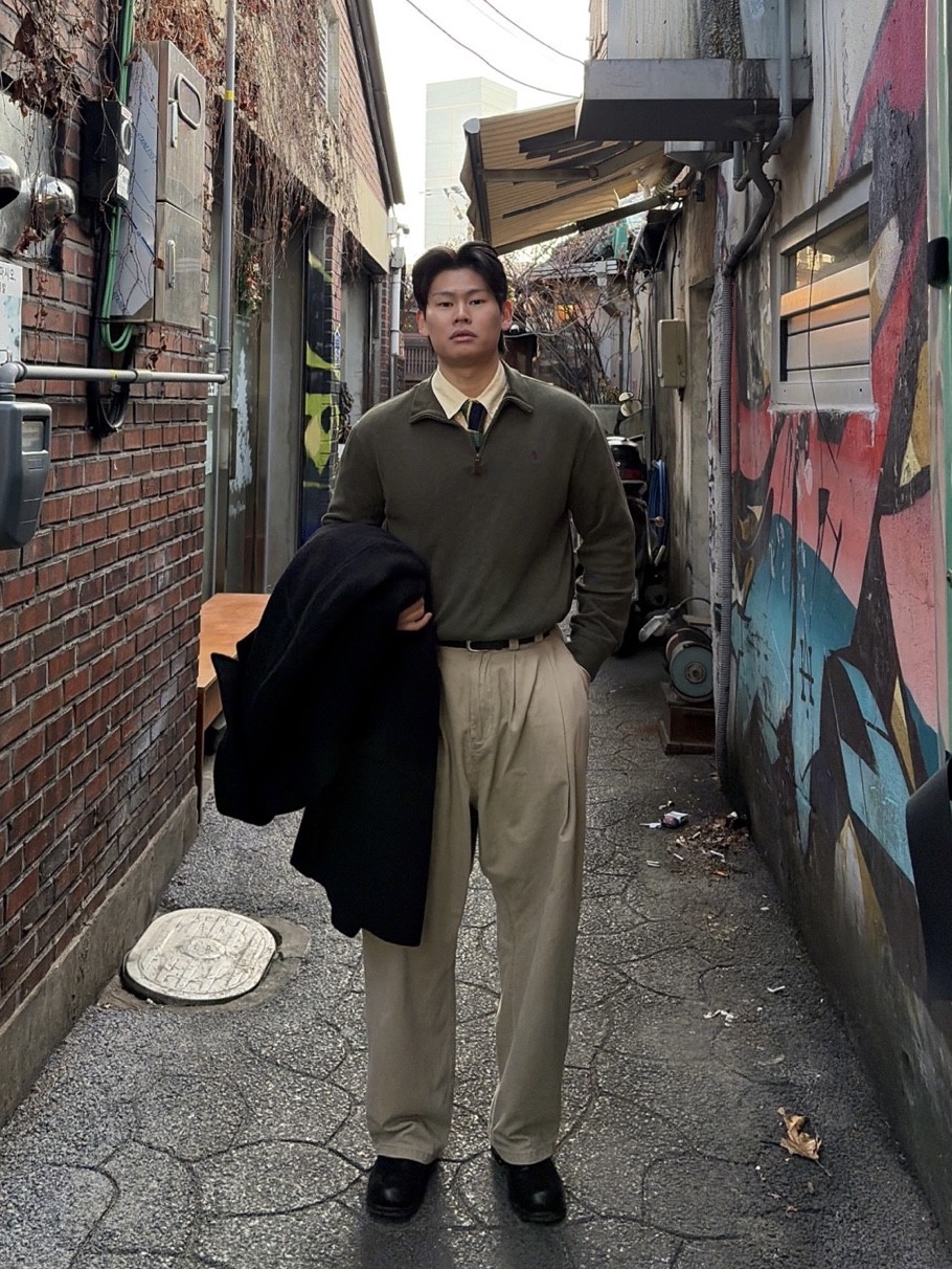 noun Wide Tapered Chino Pants Beige 착용 스타일 - 1