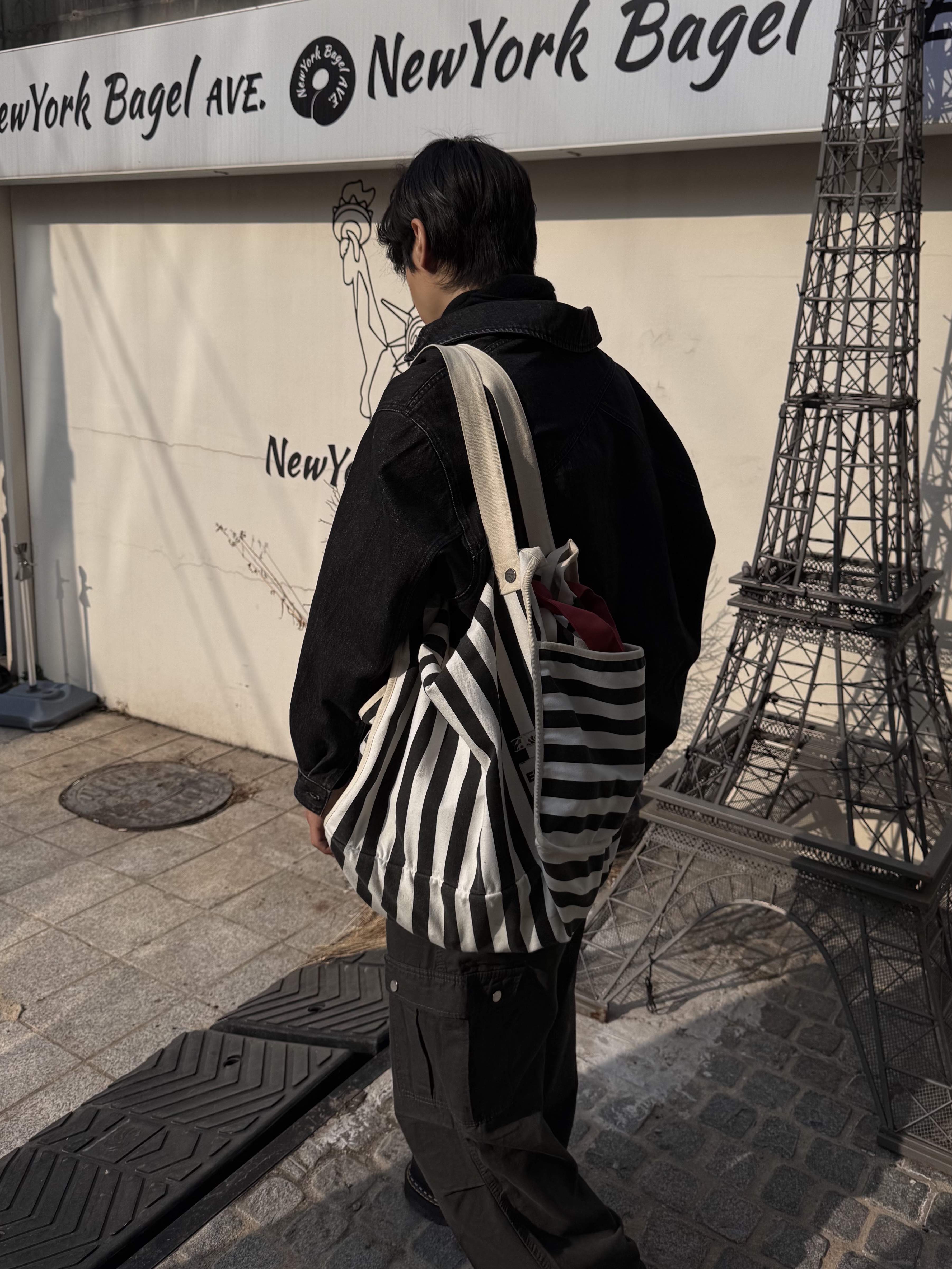 Dr. Martens x Rick Owens 1460 Quad Sole Mega Lace Boots Black 착용 스타일 - 4