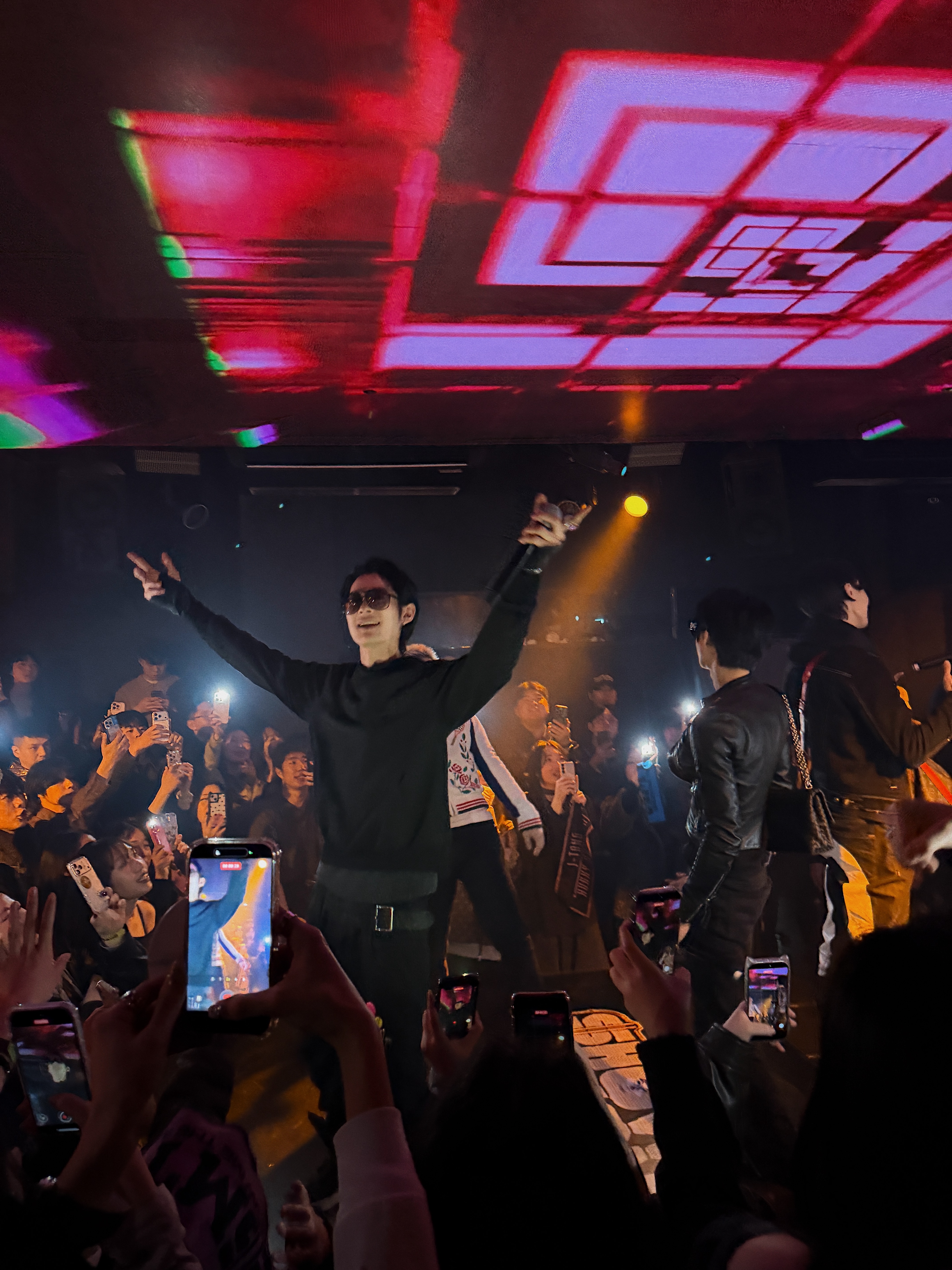 Moncler Tibb Down Gilet Black - 25FW, Chrome Hearts Horseshoe Beanie Black 착용 스타일 - 10