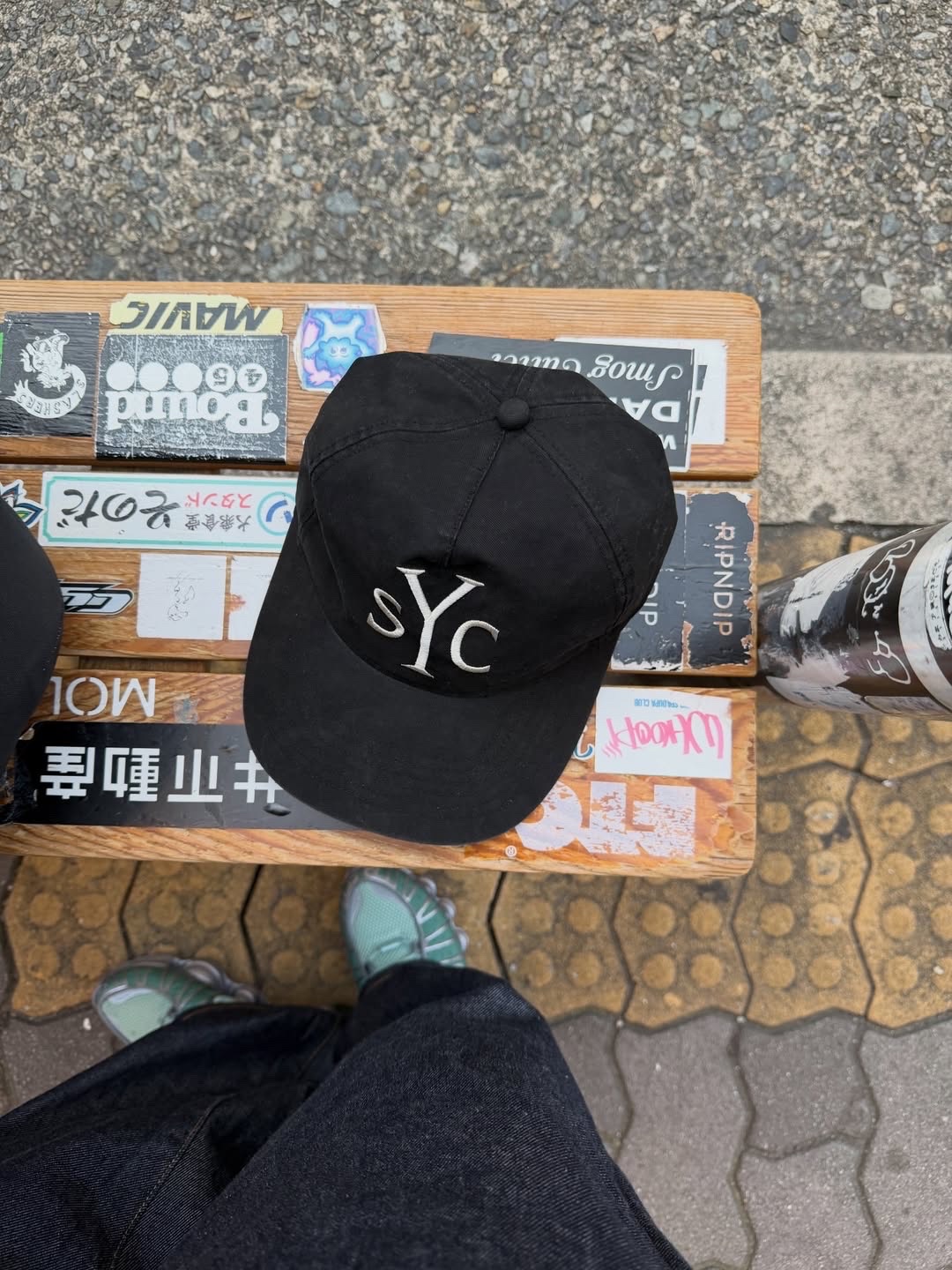 Sunday Ceremony Syc Logo 5 Panel Cotton Cap - Black 착용 스타일 - 4