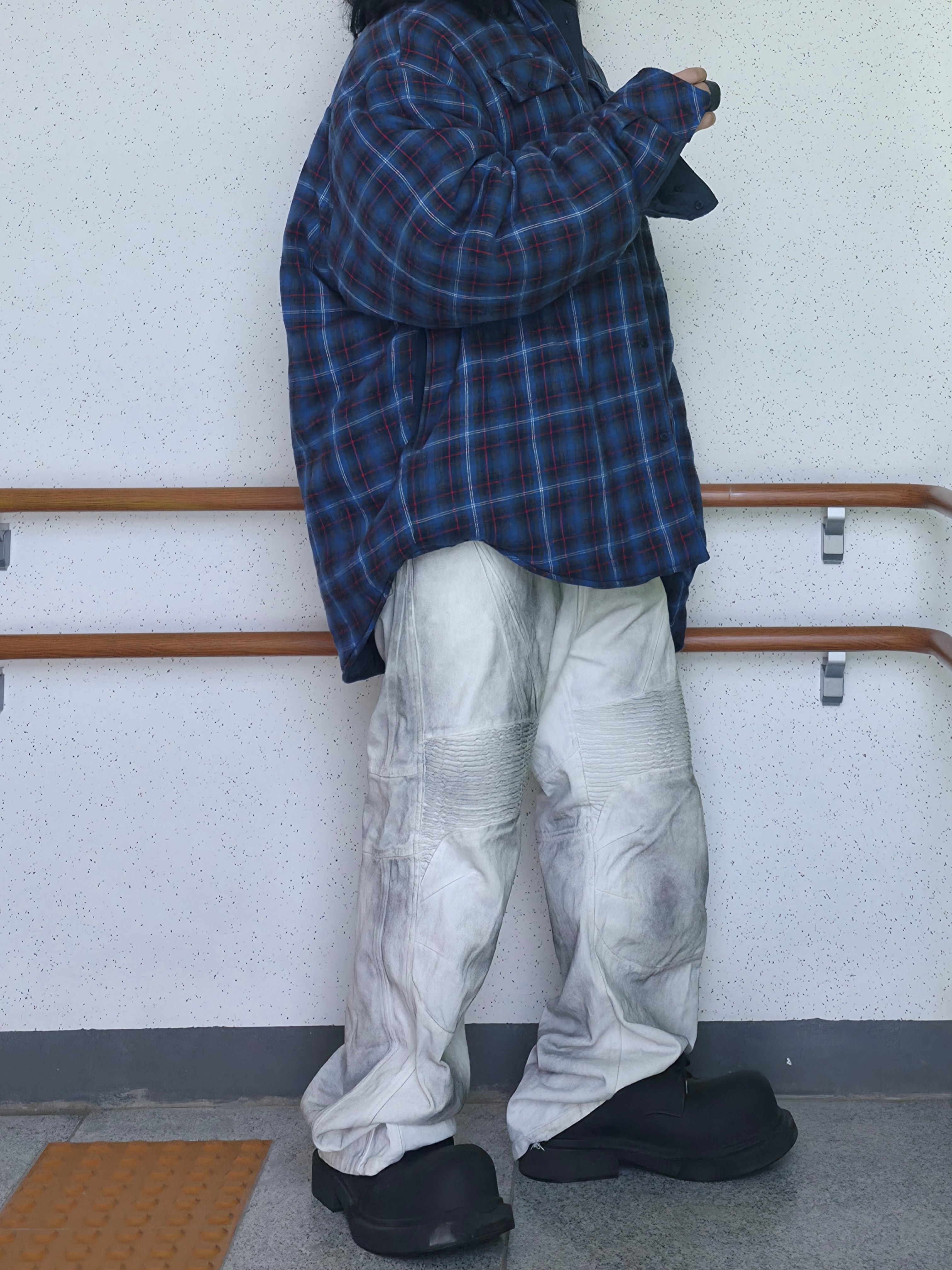 Project G/R Reversible Padded Check Shirt Navy, Balenciaga Steroid Derby Black 착용 스타일 - 3