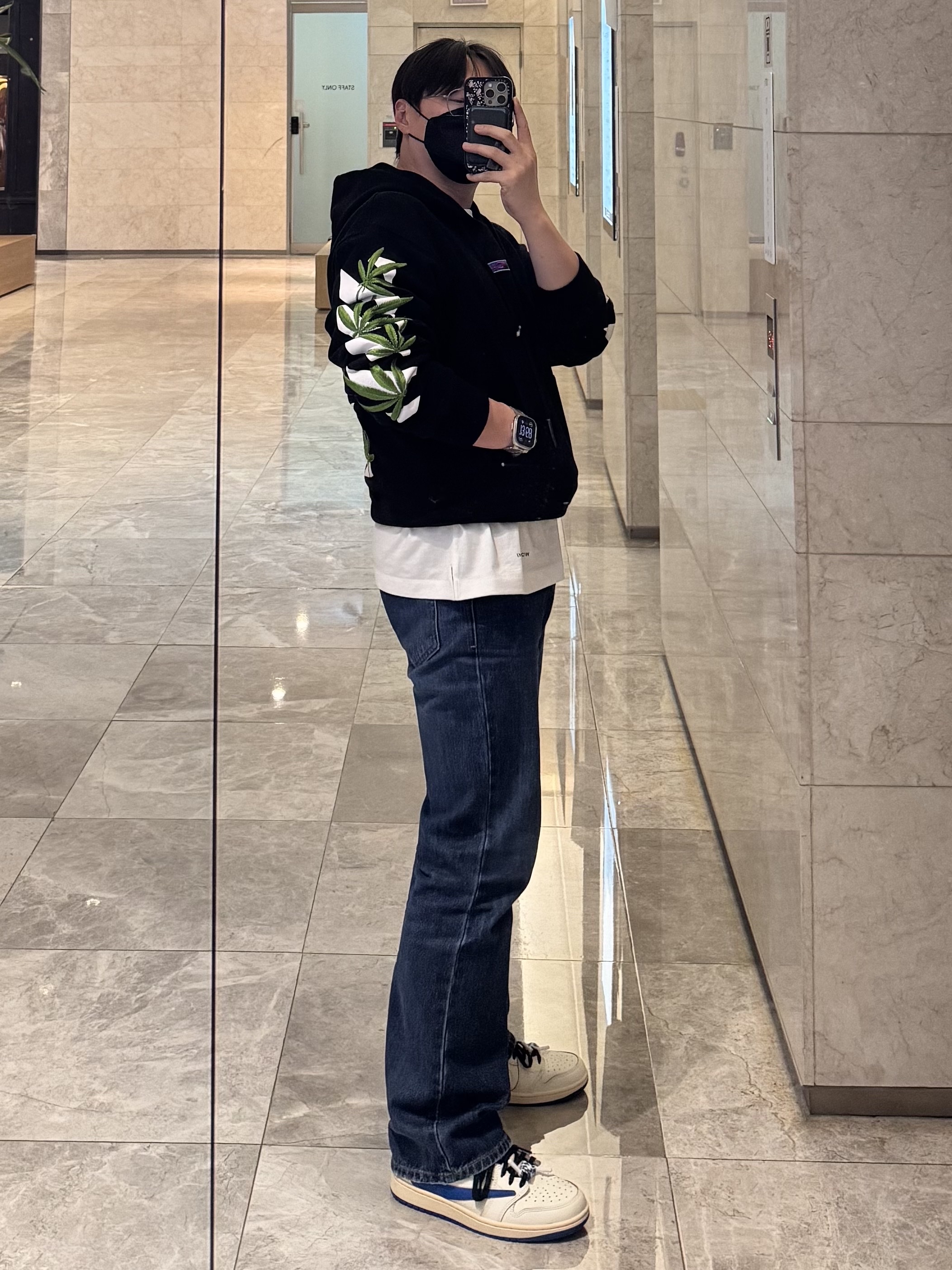 Off-White Weed Arrow Oversized Hoodie Black, Wooyoungmi New Straight Denim Pants Blue - 25SS 착용 스타일 - 2