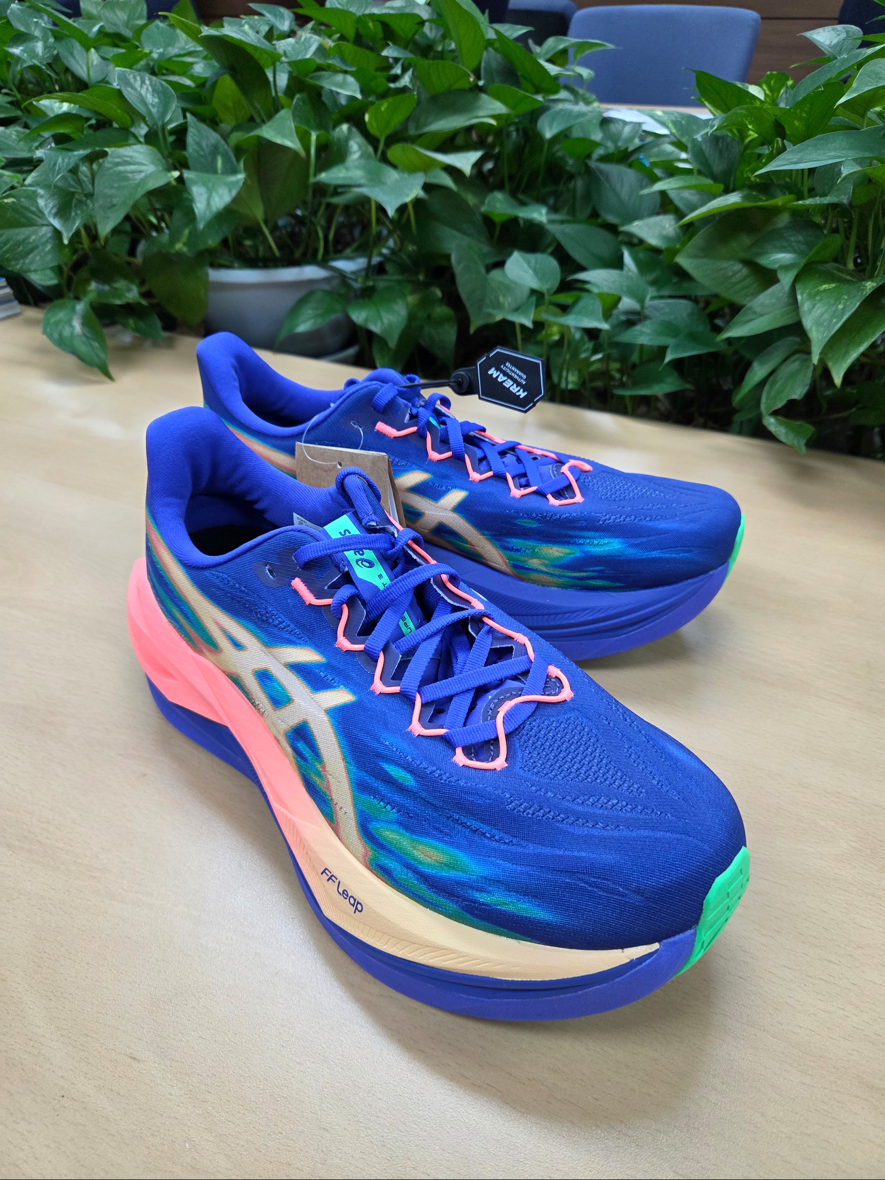 Asics Superblast 3 Cobalt Burst Light Orange 착용 스타일