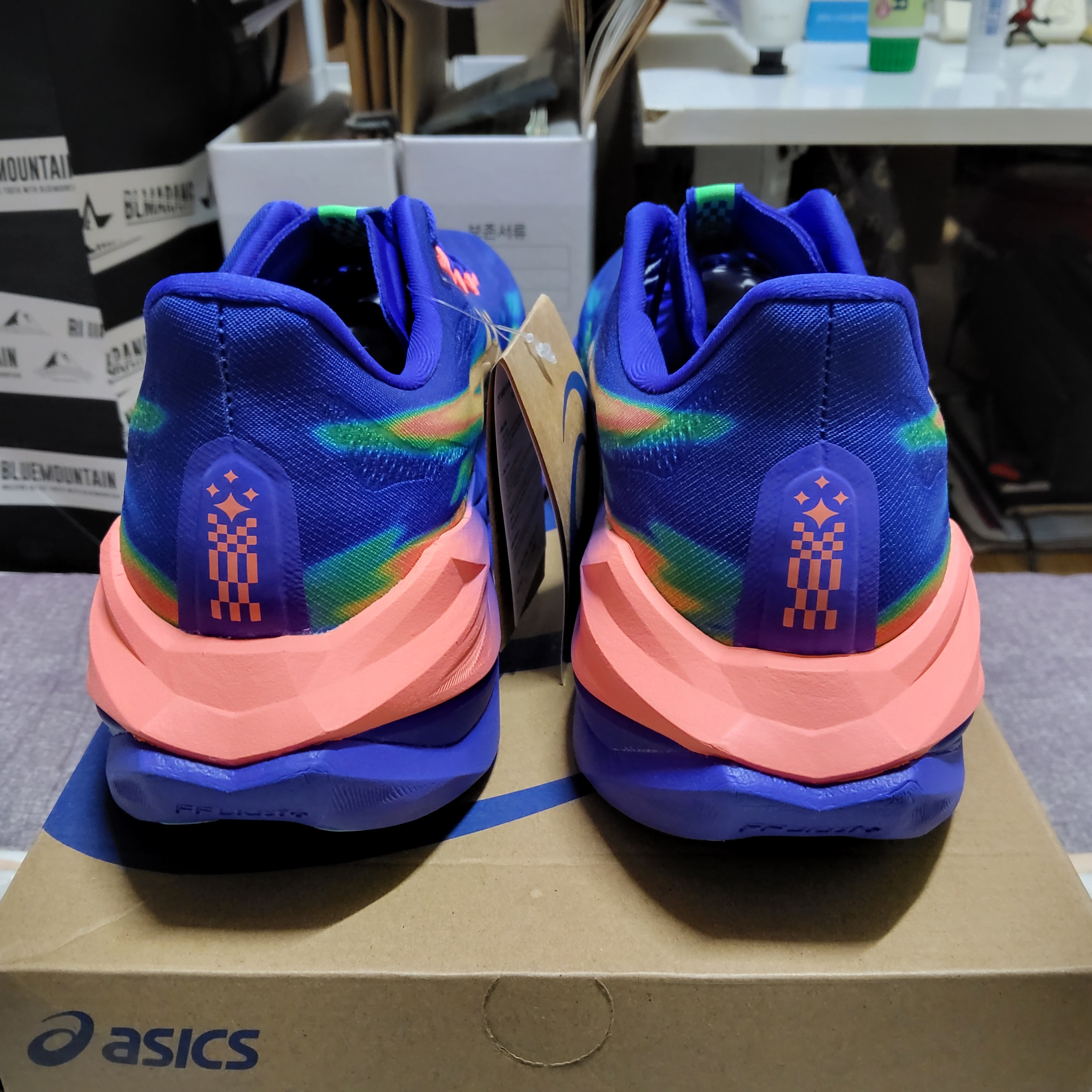 Asics Superblast 3 Cobalt Burst Light Orange 착용 스타일 - 9