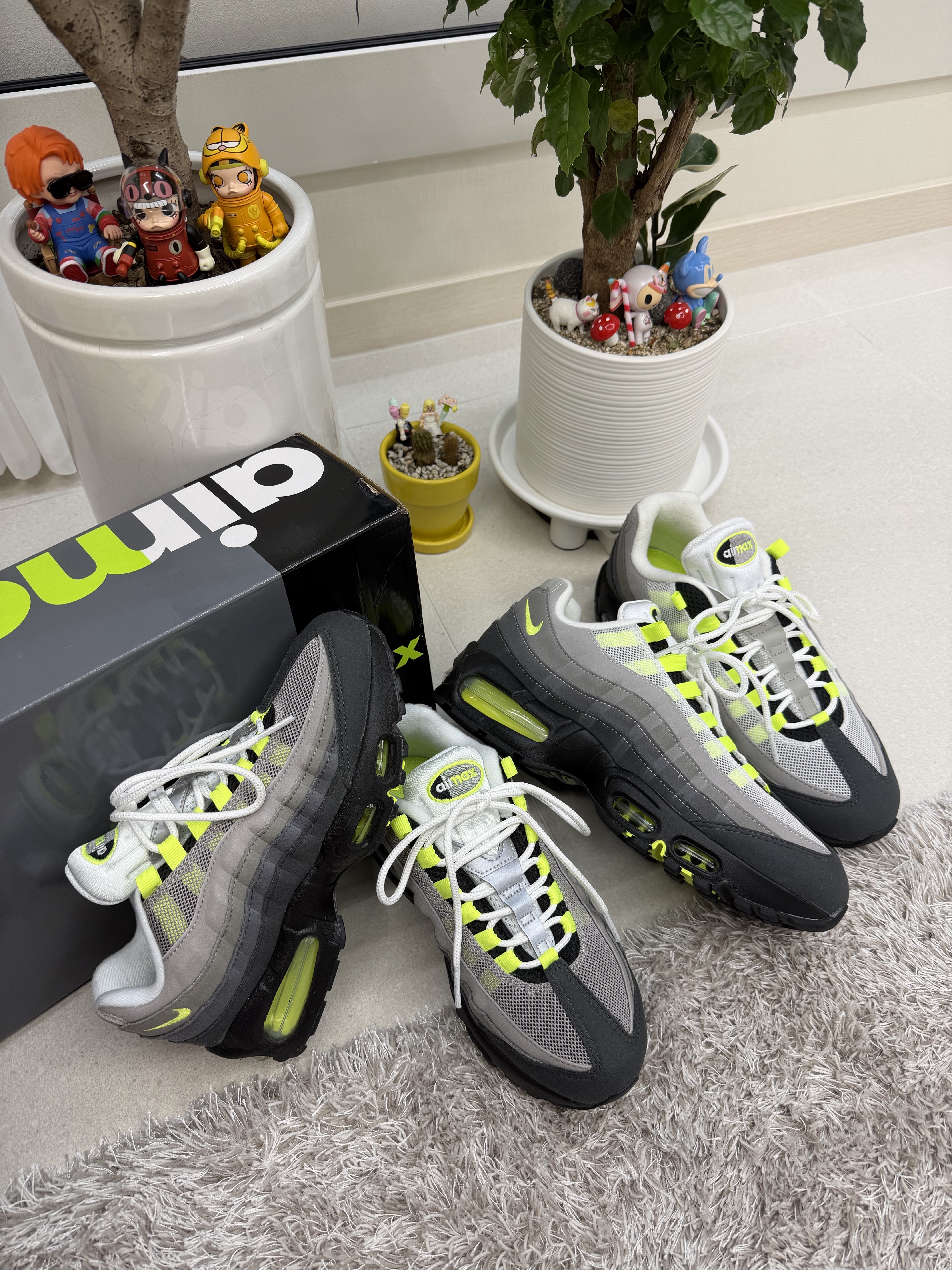 Nike Air Max 95 OG Neon 착용 스타일 - 1