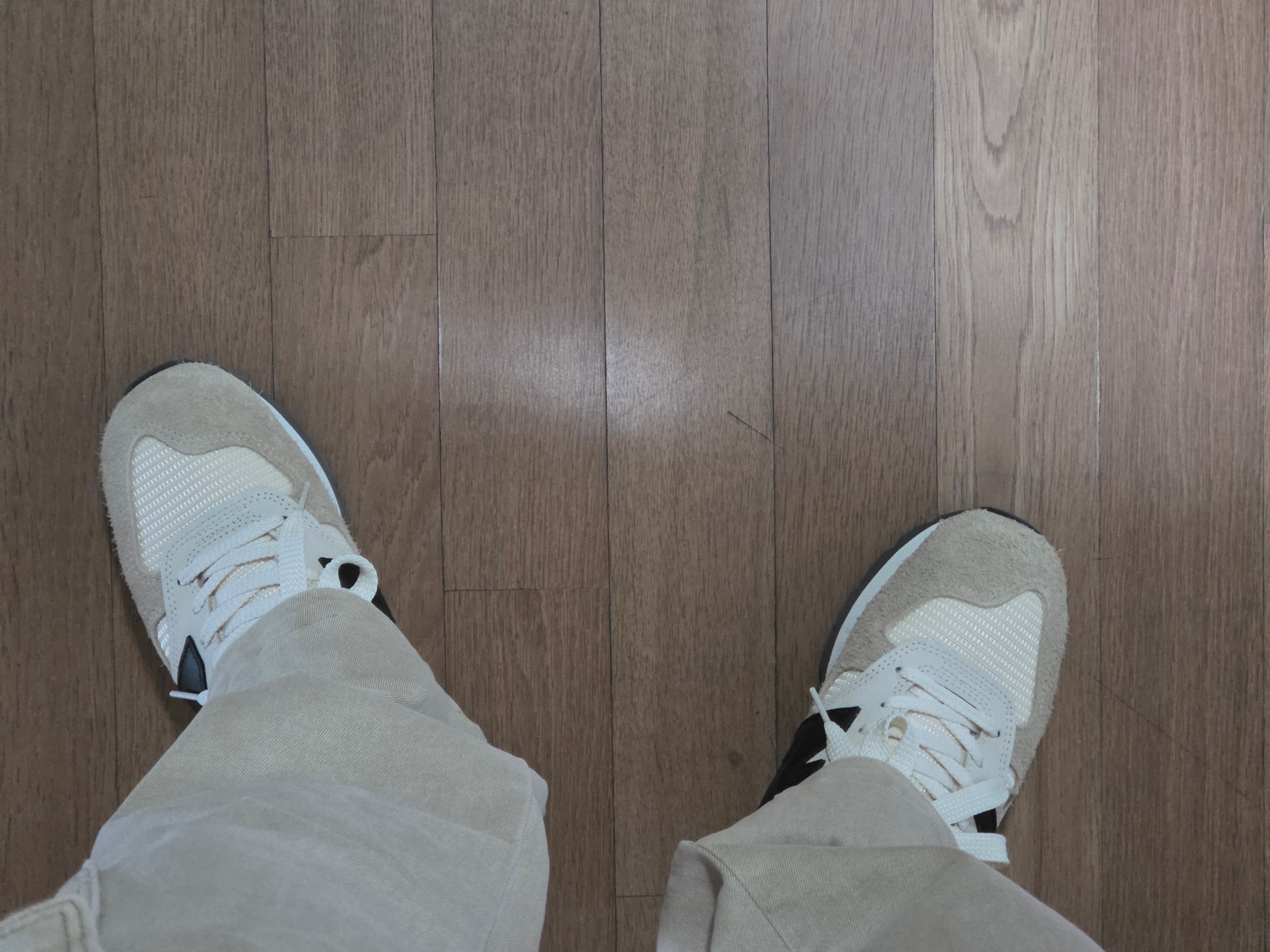 New Balance 990v1 Made in USA Incense Macadamia Nut, Stussy Worldwide Zip Hoodie Ash Heather 착용 스타일 - 2