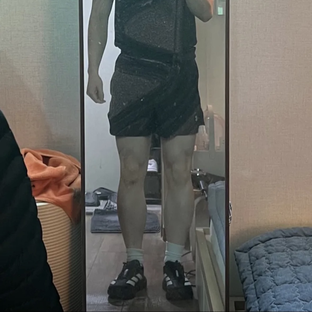 (W) Adidas Adizero EVO SL Core Black Iron Metallic 착용 스타일