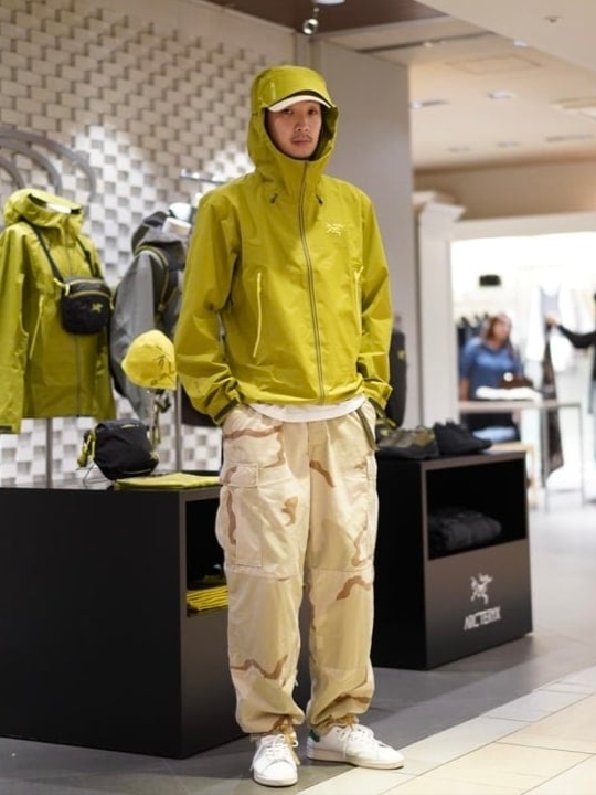 Arc'teryx Beta SL Jacket Olive Moss Euphoria 착용 스타일 - 3