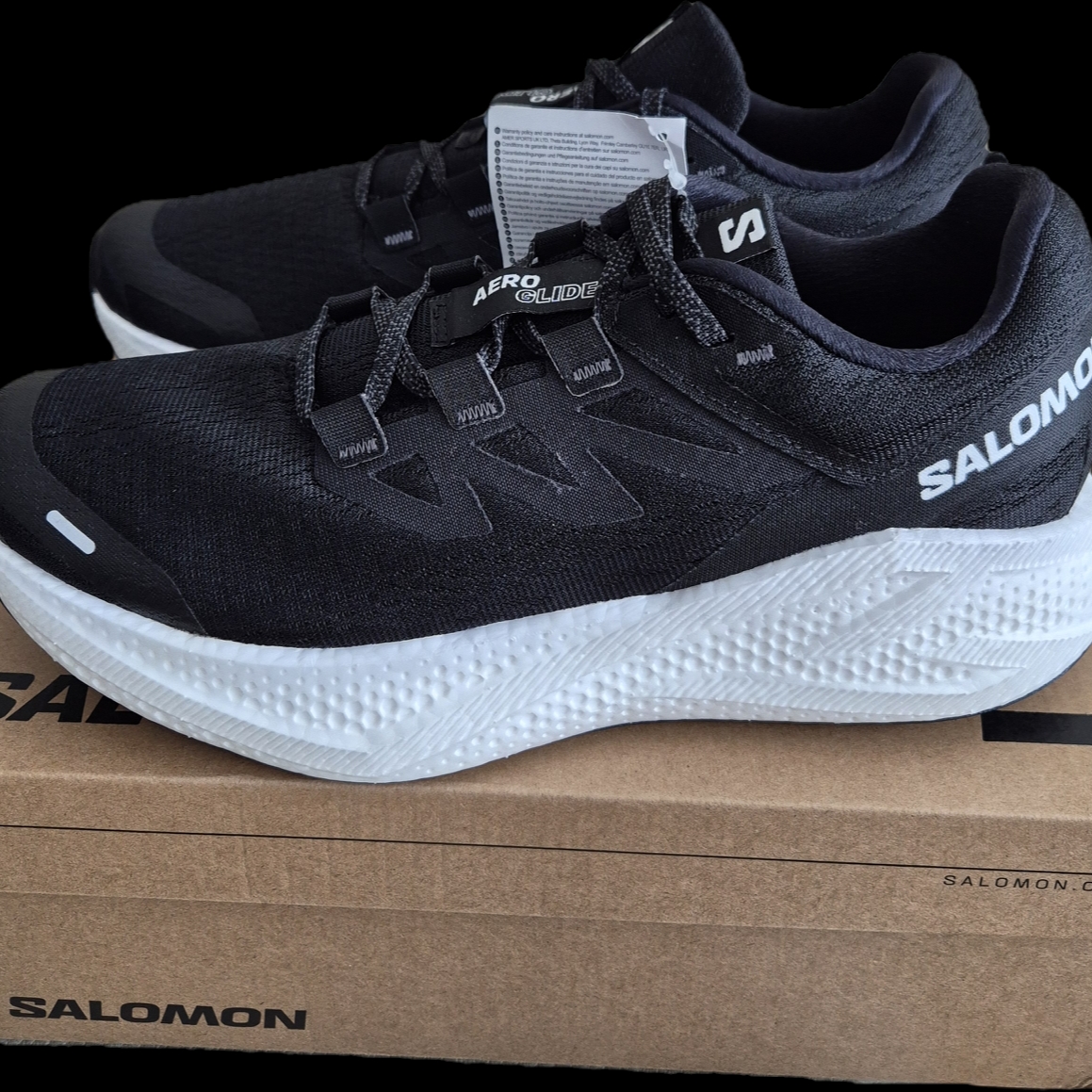 Salomon Aero Glide 3 Black White 착용 스타일