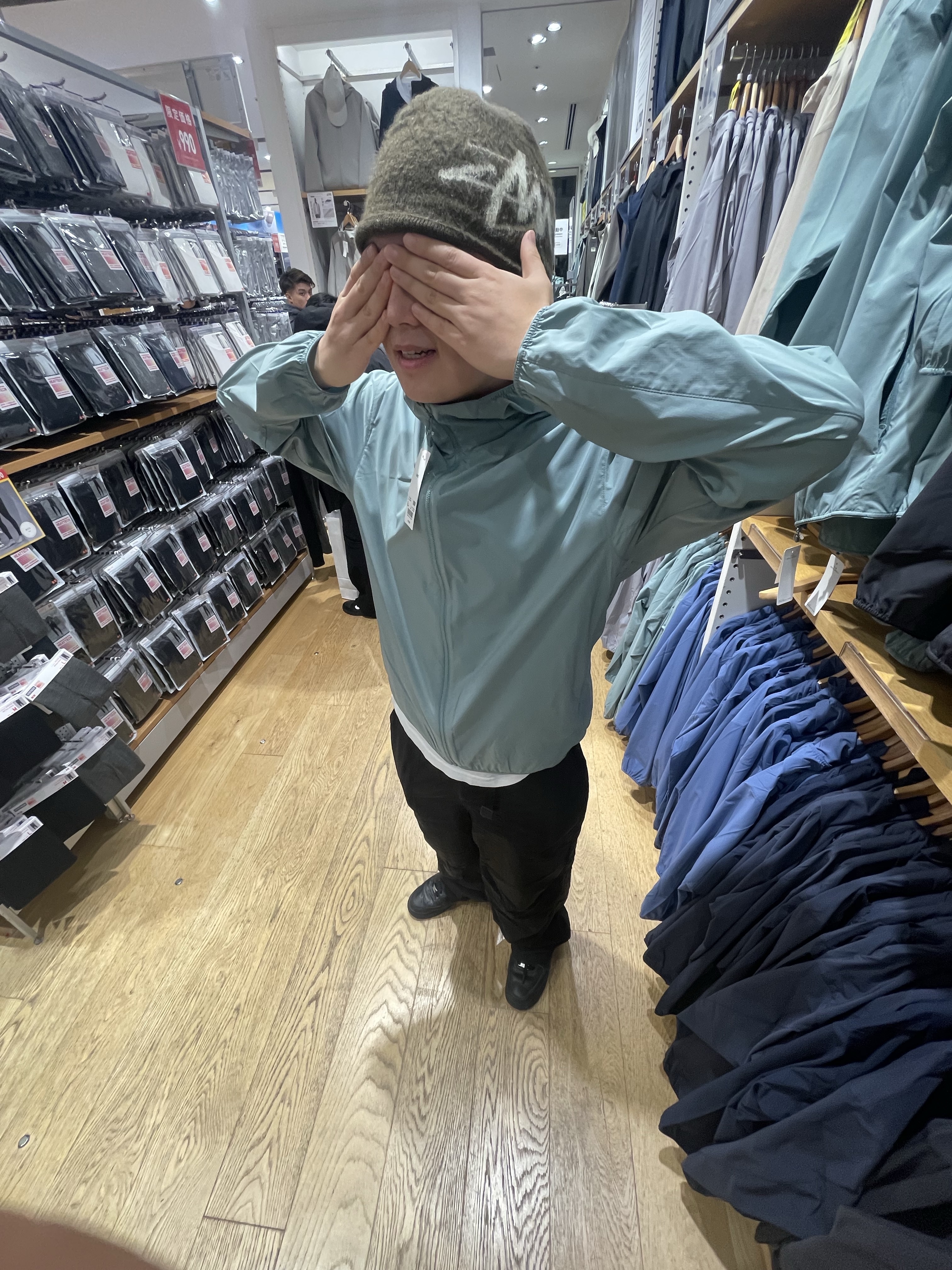 Nike Air Force 1 '07 Low Triple Black, Stussy Brushed Out Stock Skullcap Beanie Brown 착용 스타일 - 1