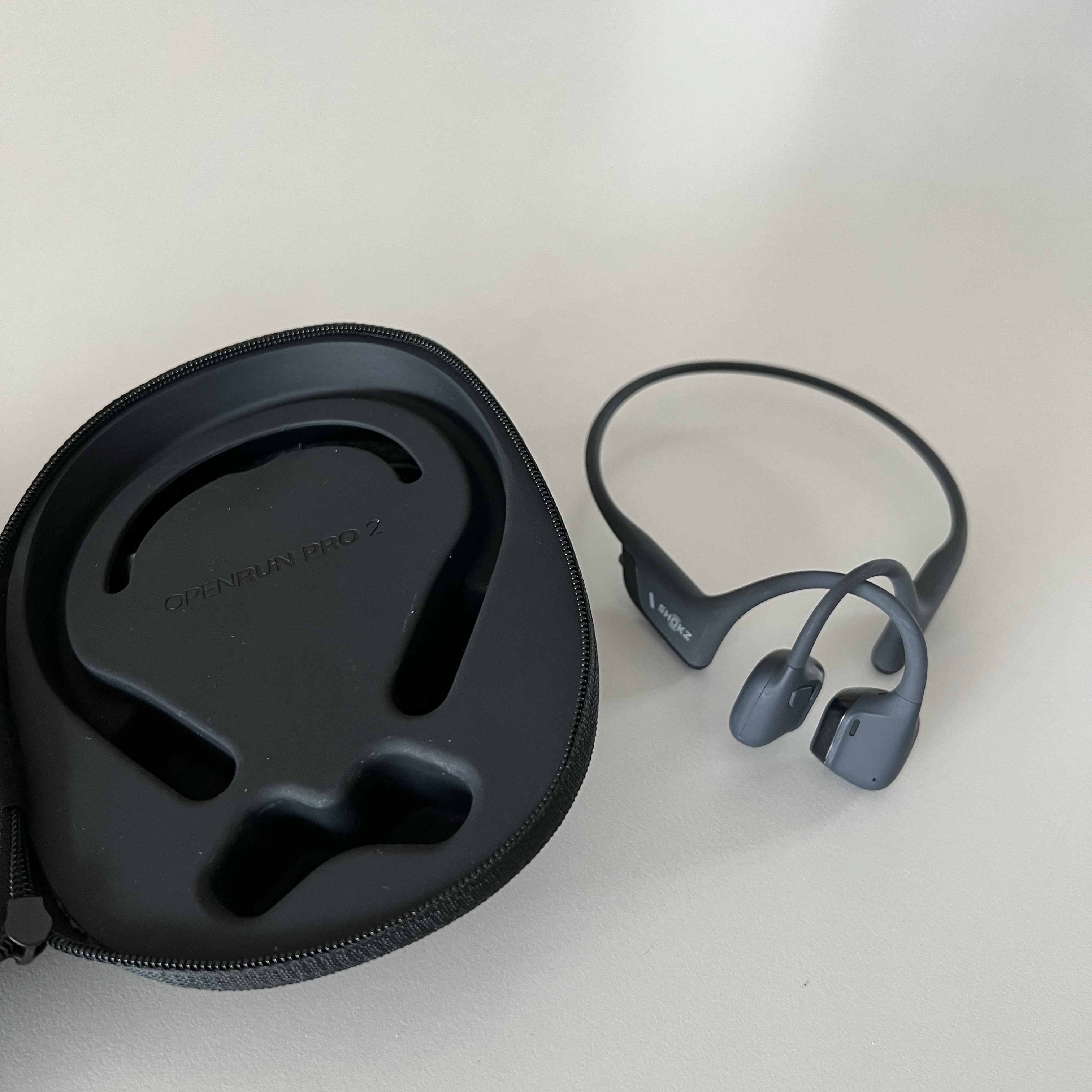 SHOKZ OpenRun Pro2 Black ์ฐฉ์ฉ ์คํ์ผ