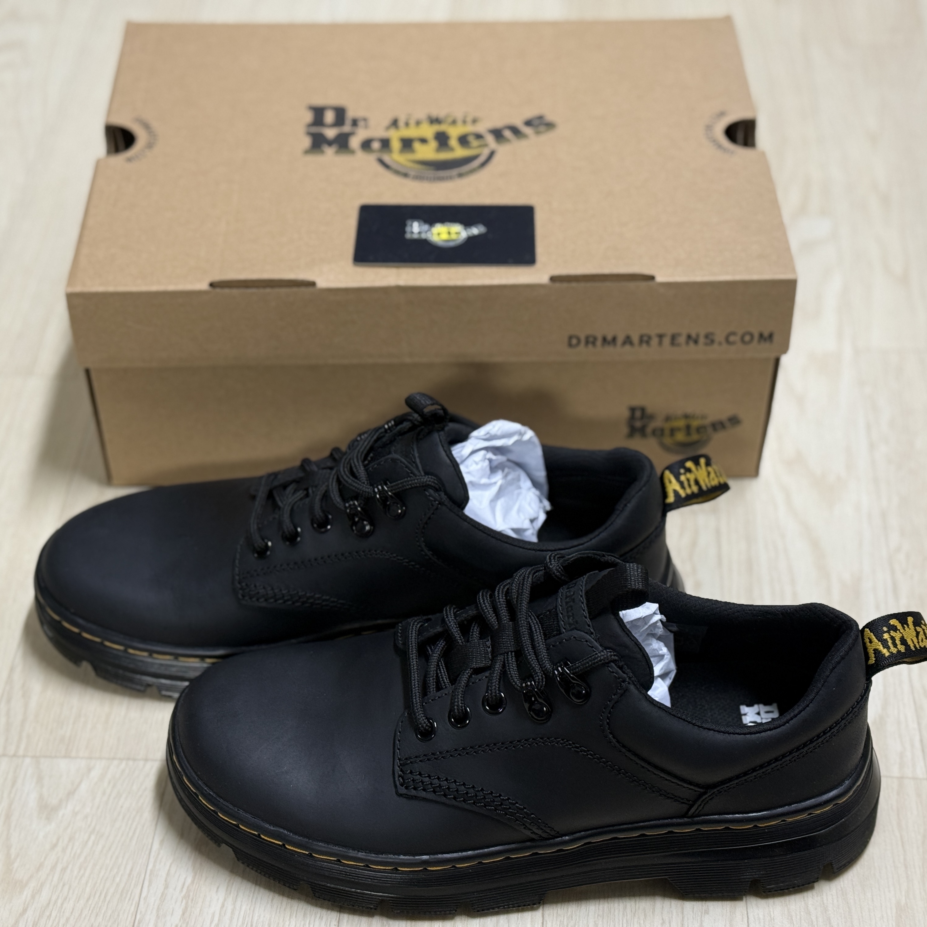 Dr. Martens Reeder Wyoming Leather Utility Shoes Black 착용 스타일