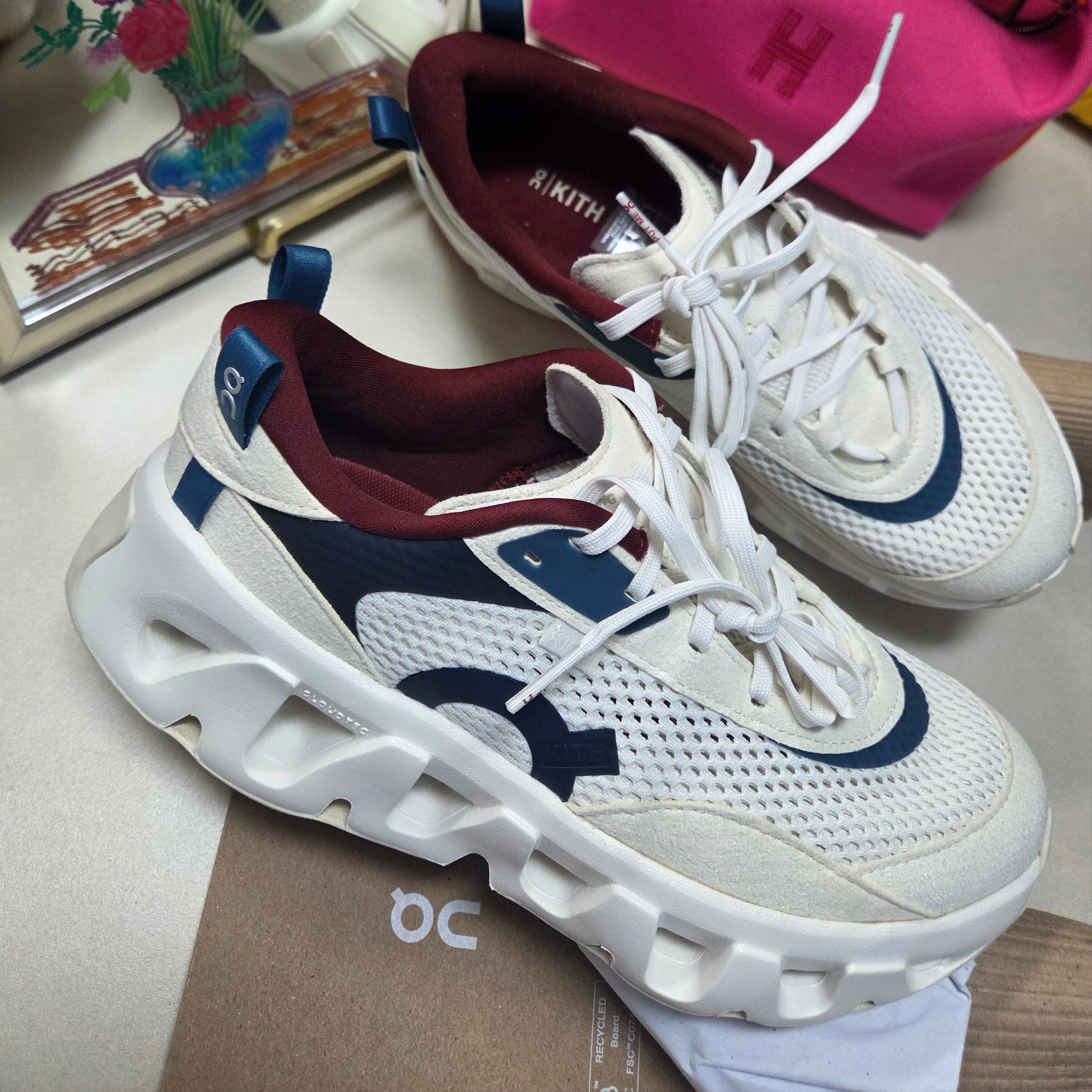 (W) On Running x Kith K-Tech 2 White Real Teal 착용 스타일