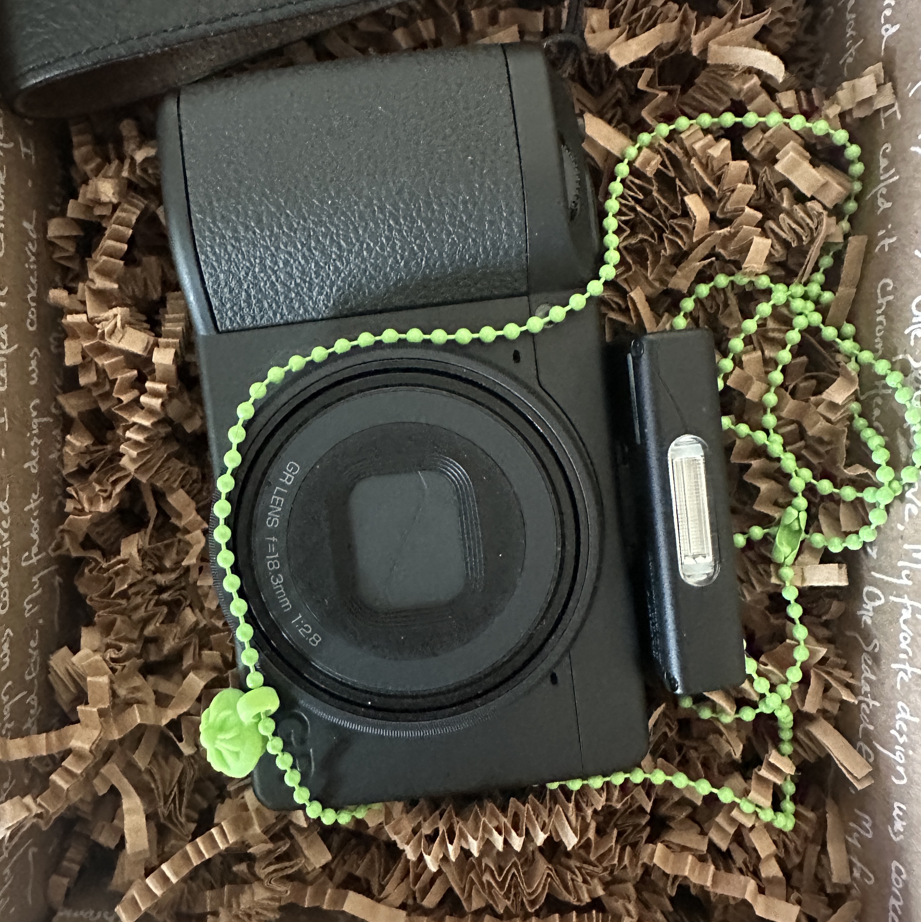 Ricoh GR IV Monochrome (Korean Ver.) 착용 스타일