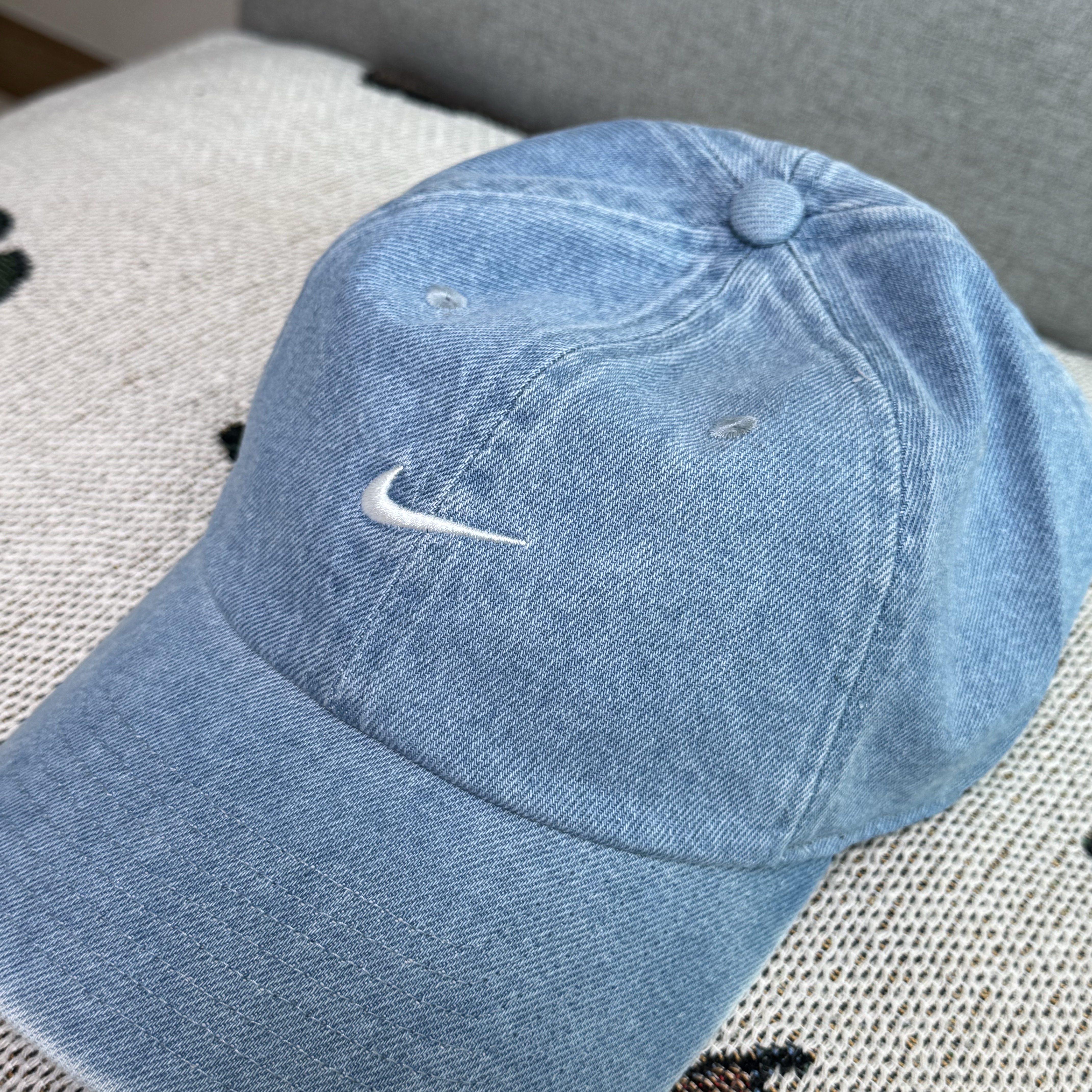 Nike Club Unstructured Denim Cap Aegean Storm Thunder Blue 착용 스타일