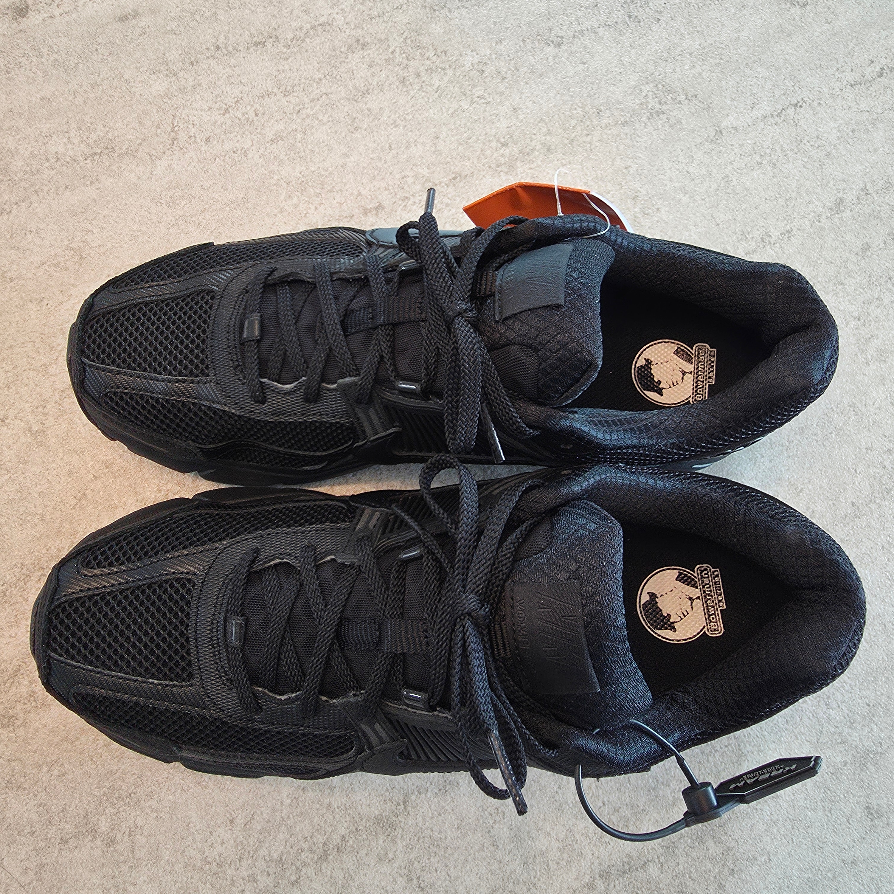 Nike Zoom Vomero 5 SP Black 착용 스타일 - 1
