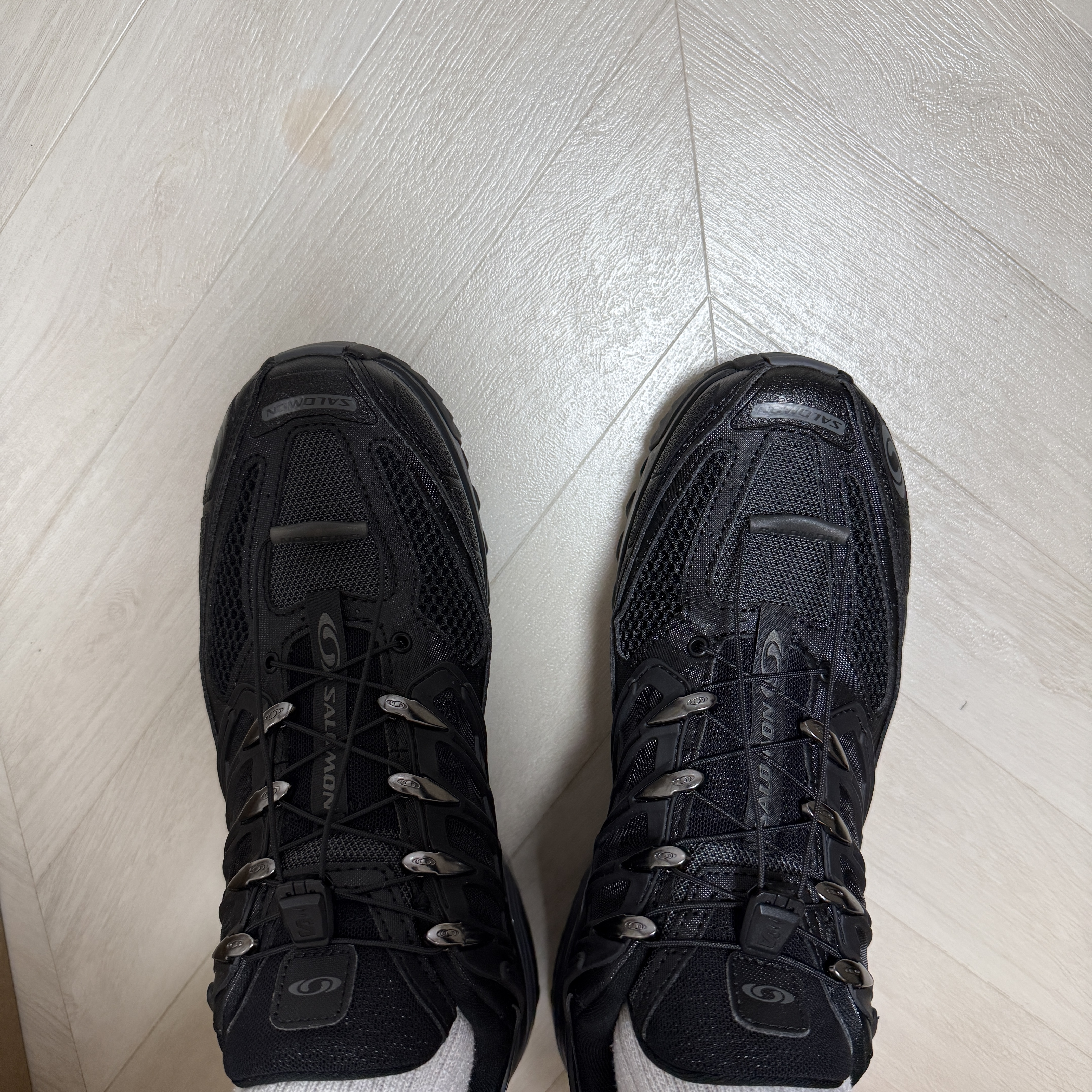 Salomon ACS Pro Black 착용 스타일