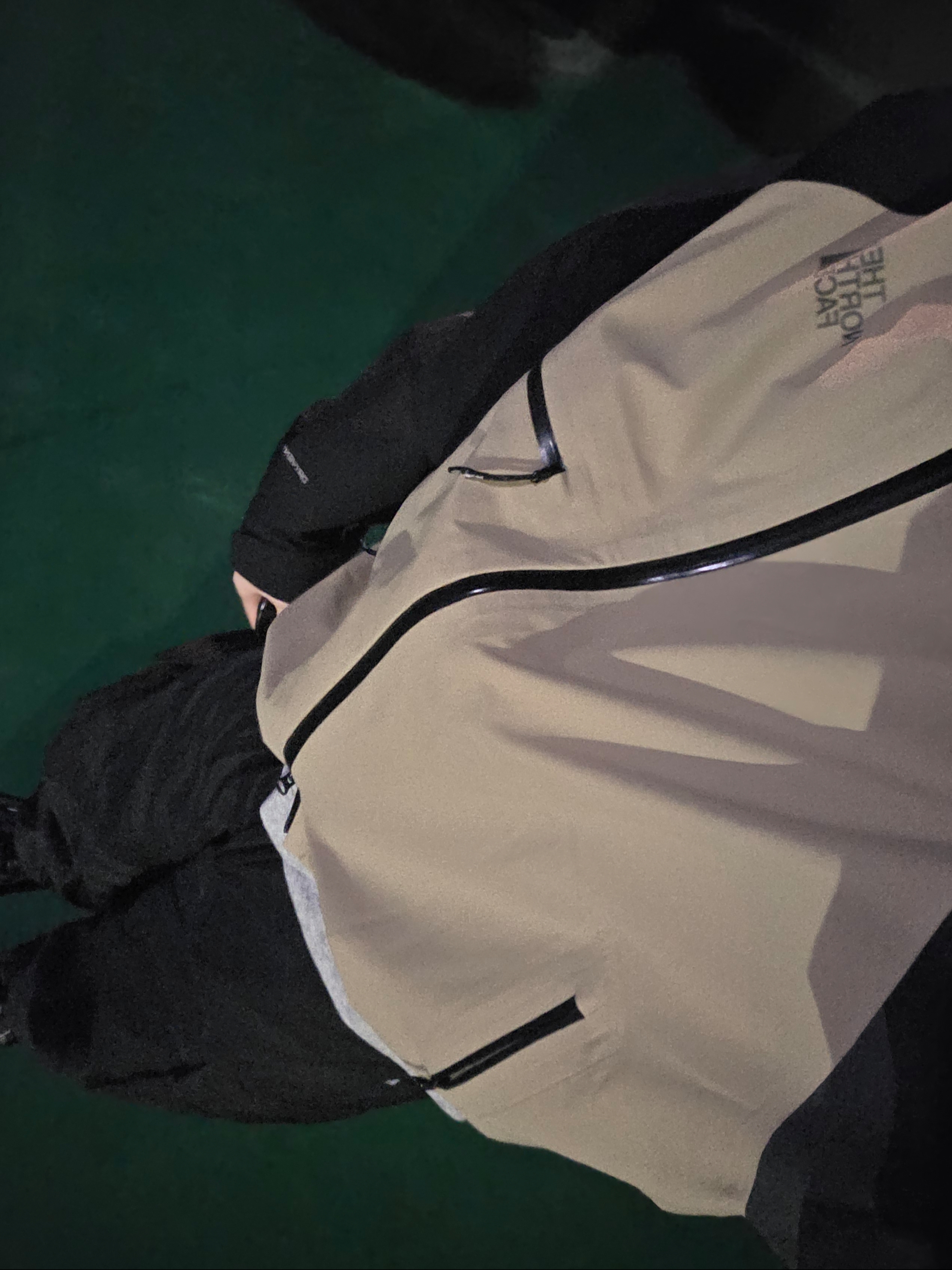 The North Face White Label Slope 3L Jacket Charcoal Grey 착용 스타일