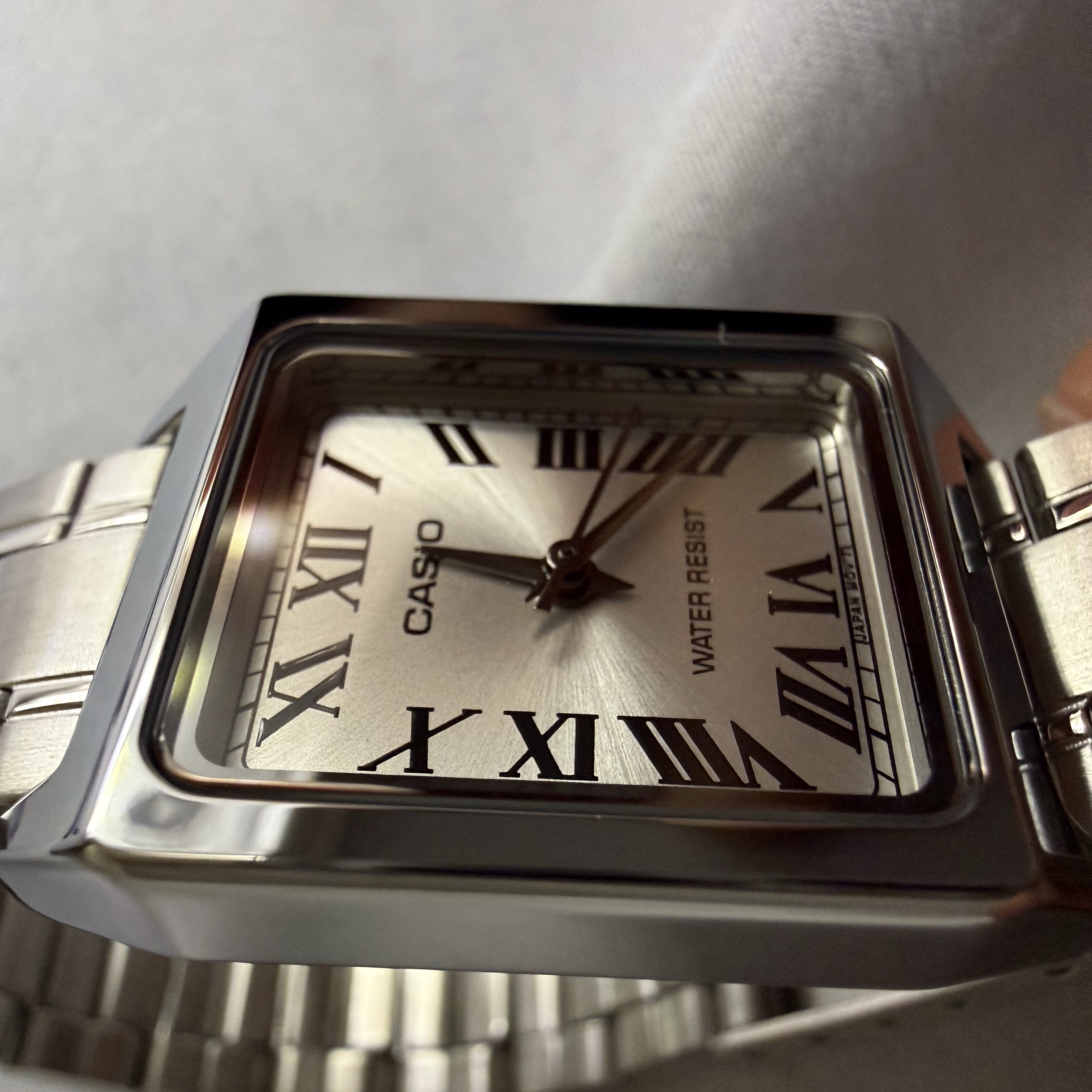 Casio LTP-V007D-7B 착용 스타일 - 2