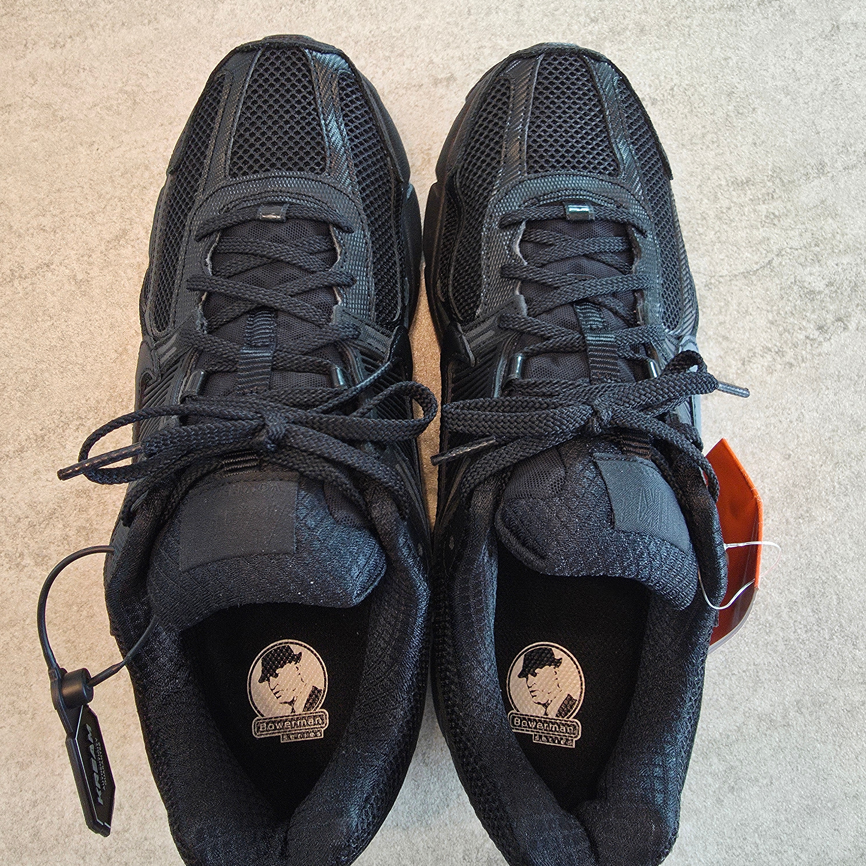 Nike Zoom Vomero 5 SP Black 착용 스타일 - 2