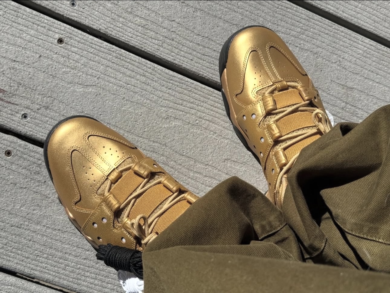 Nike x Supreme SB Air Max 2 CB 94 Low Metallic Gold Varisty Red Metallic Gold Black 착용 스타일