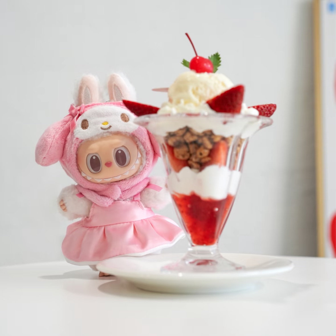 Pop Mart Labubu The Monsters x Hello Kitty And Friends Series Plush Pendant My Melody (Opened Case) 착용 스타일