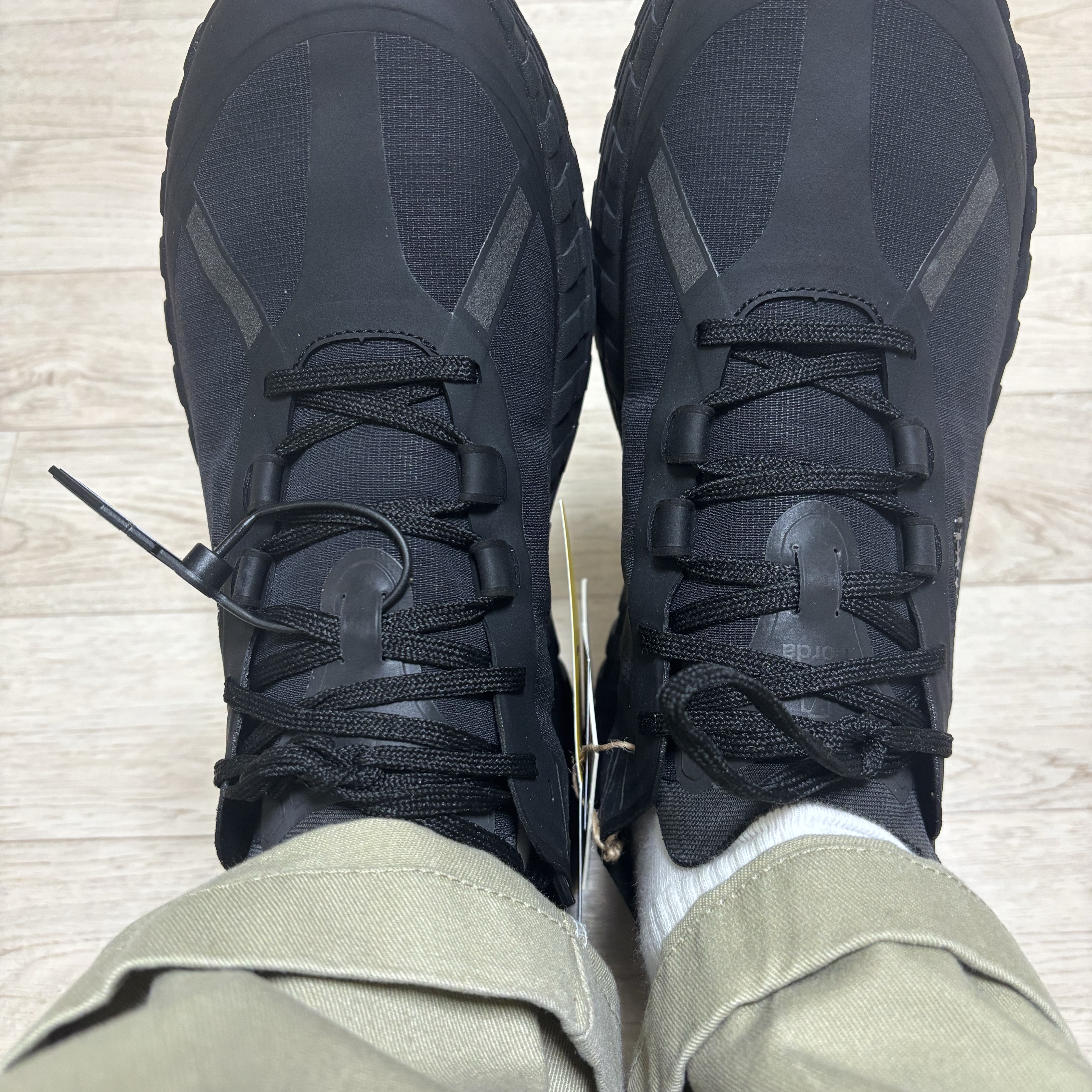 Norda 001/A Stealth Black 착용 스타일