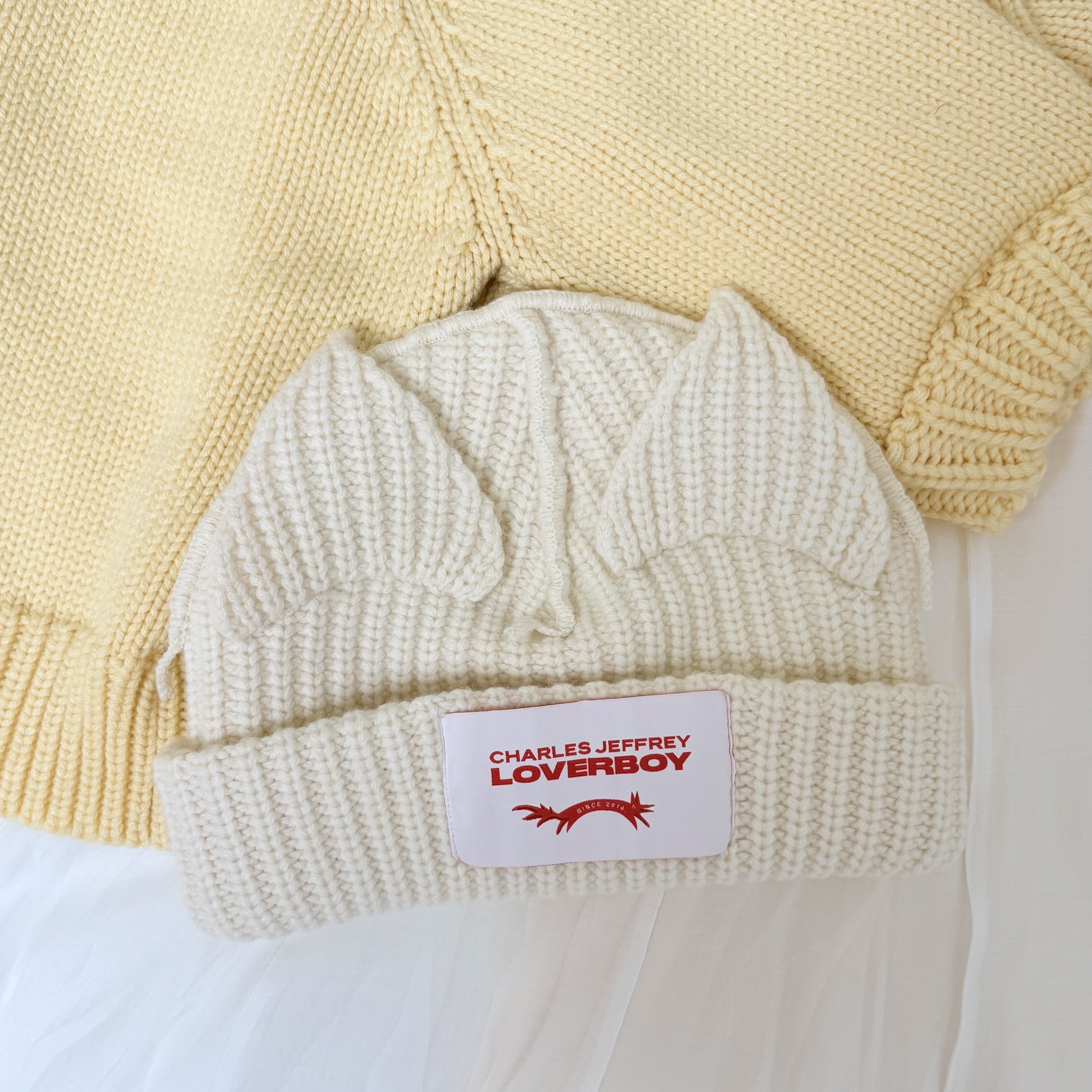 Charles Jeffrey Loverboy Chunky Ears Beanie Ecru 착용 스타일