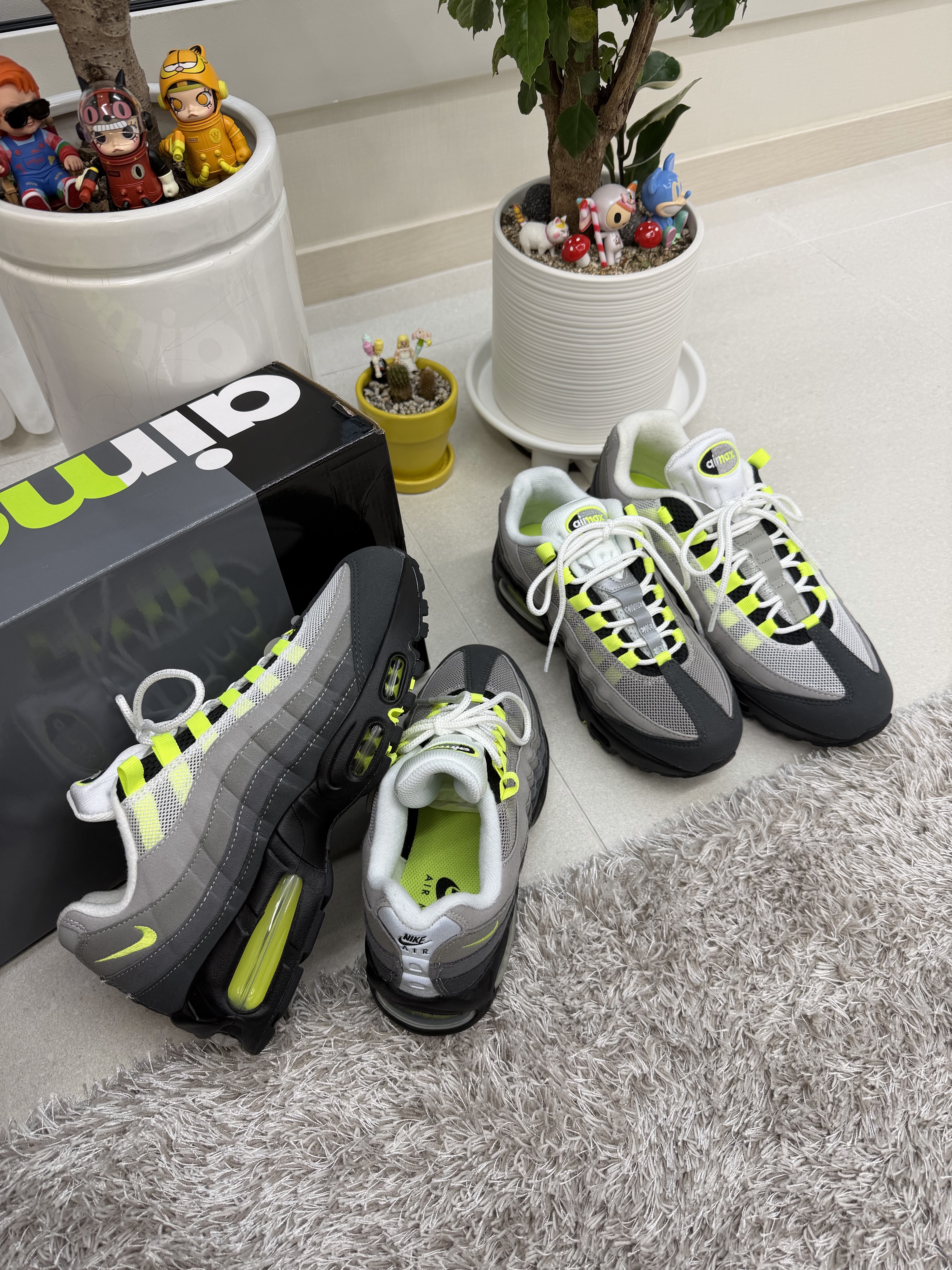 Nike Air Max 95 OG Neon 착용 스타일 - 2