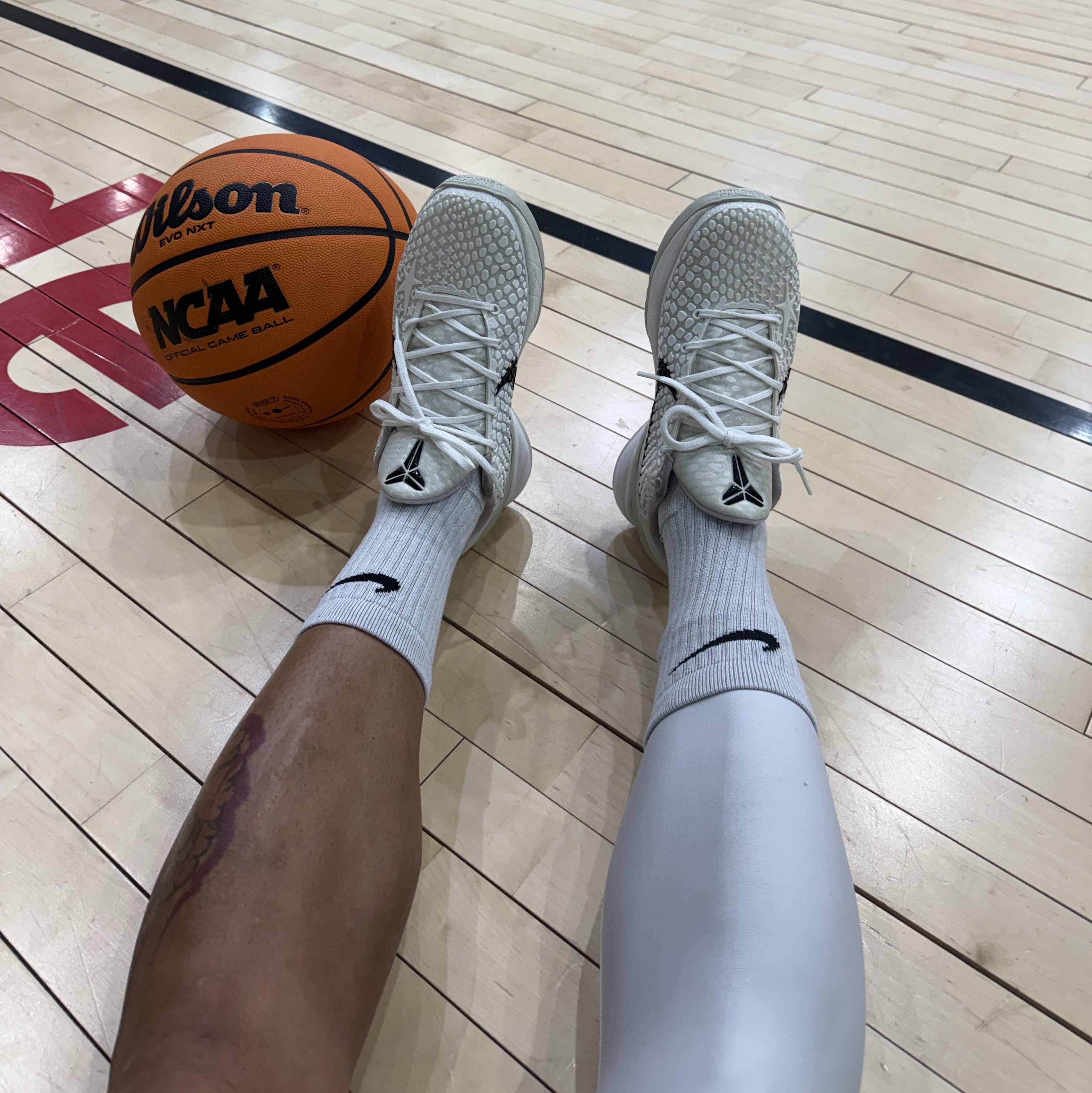 Nike Kobe 6 Protro Sail 착용 스타일