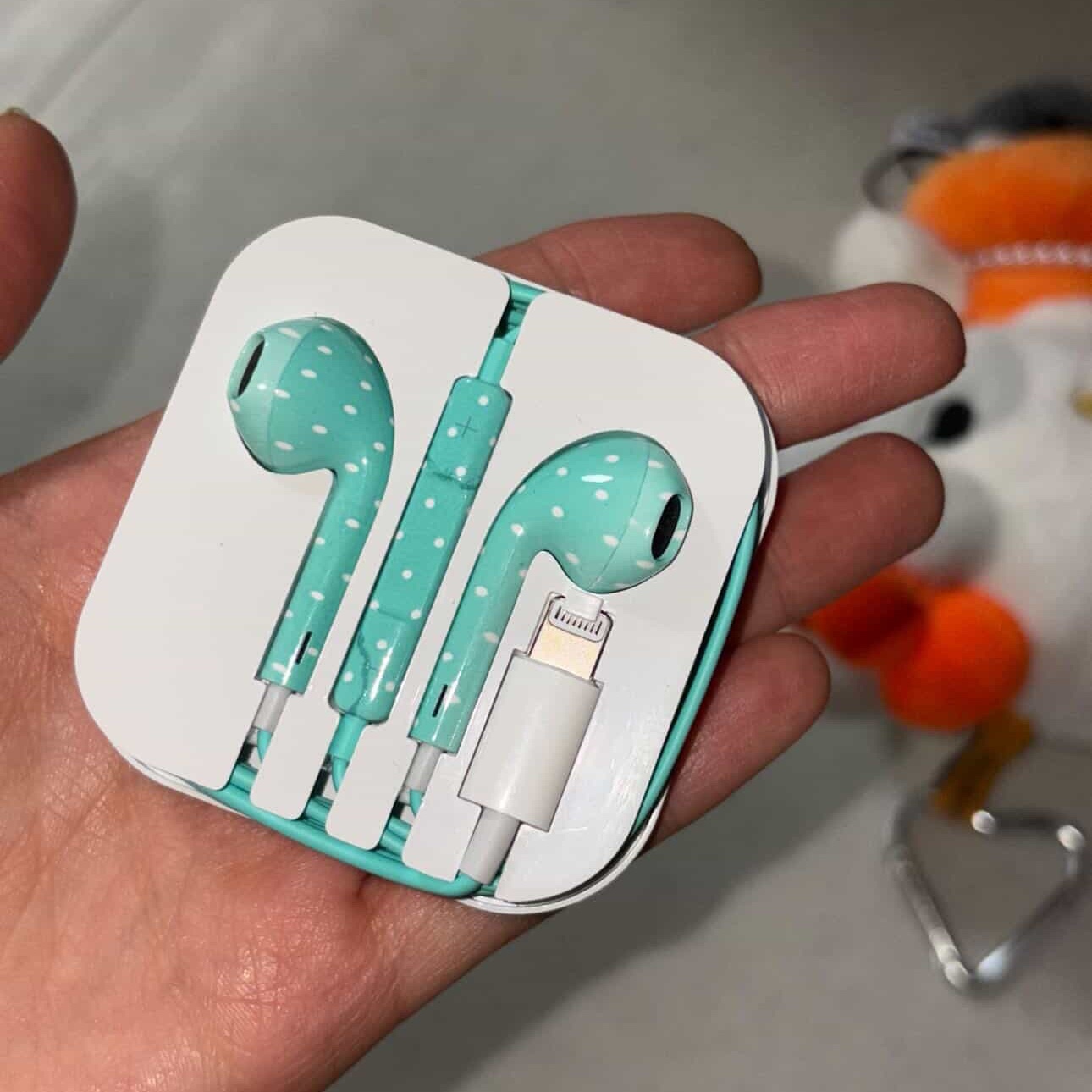 [KREAM 단독] AEAE AE Custom Earphones (Lightning Connector) 착용 스타일