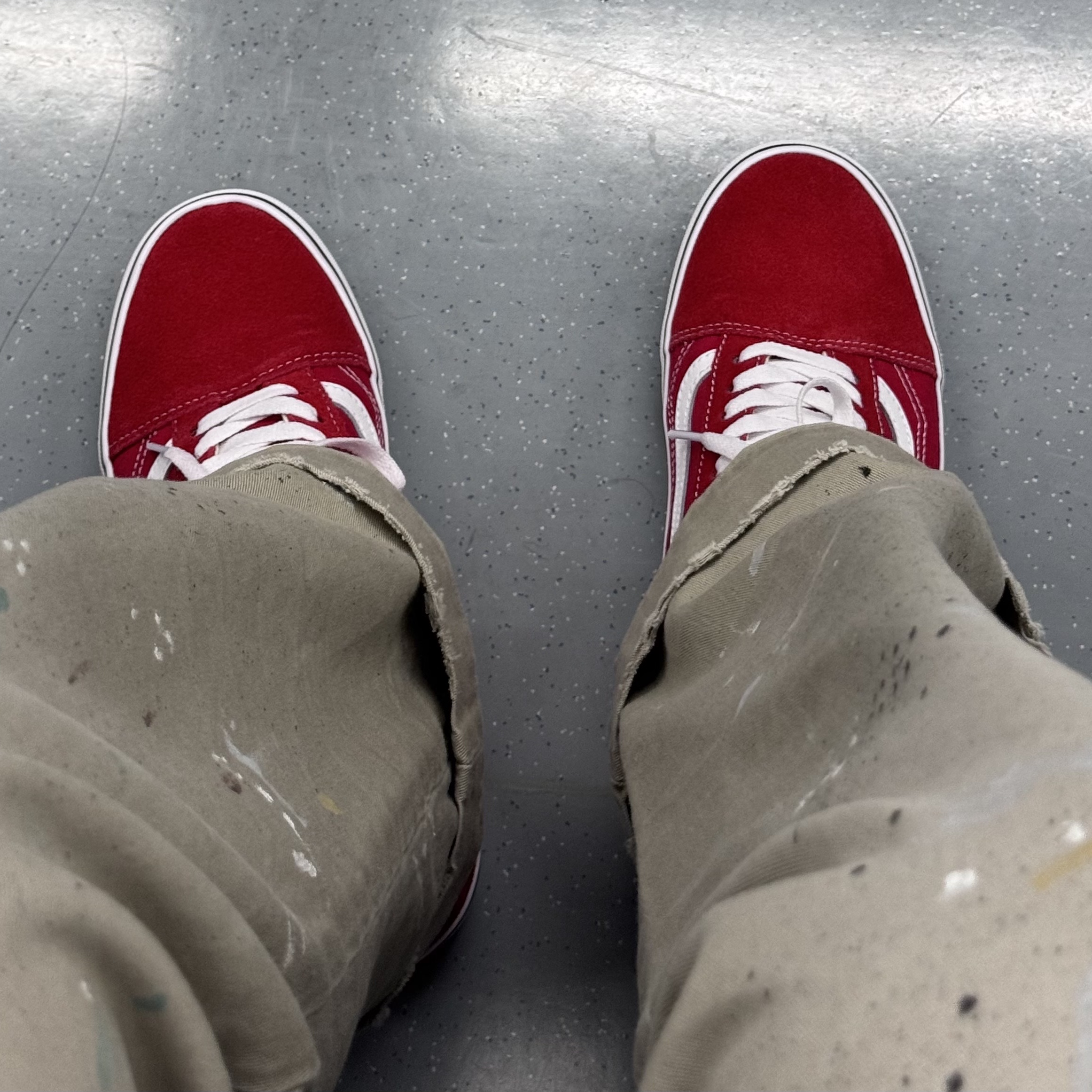 Vans Old Skool Racing Red 착용 스타일