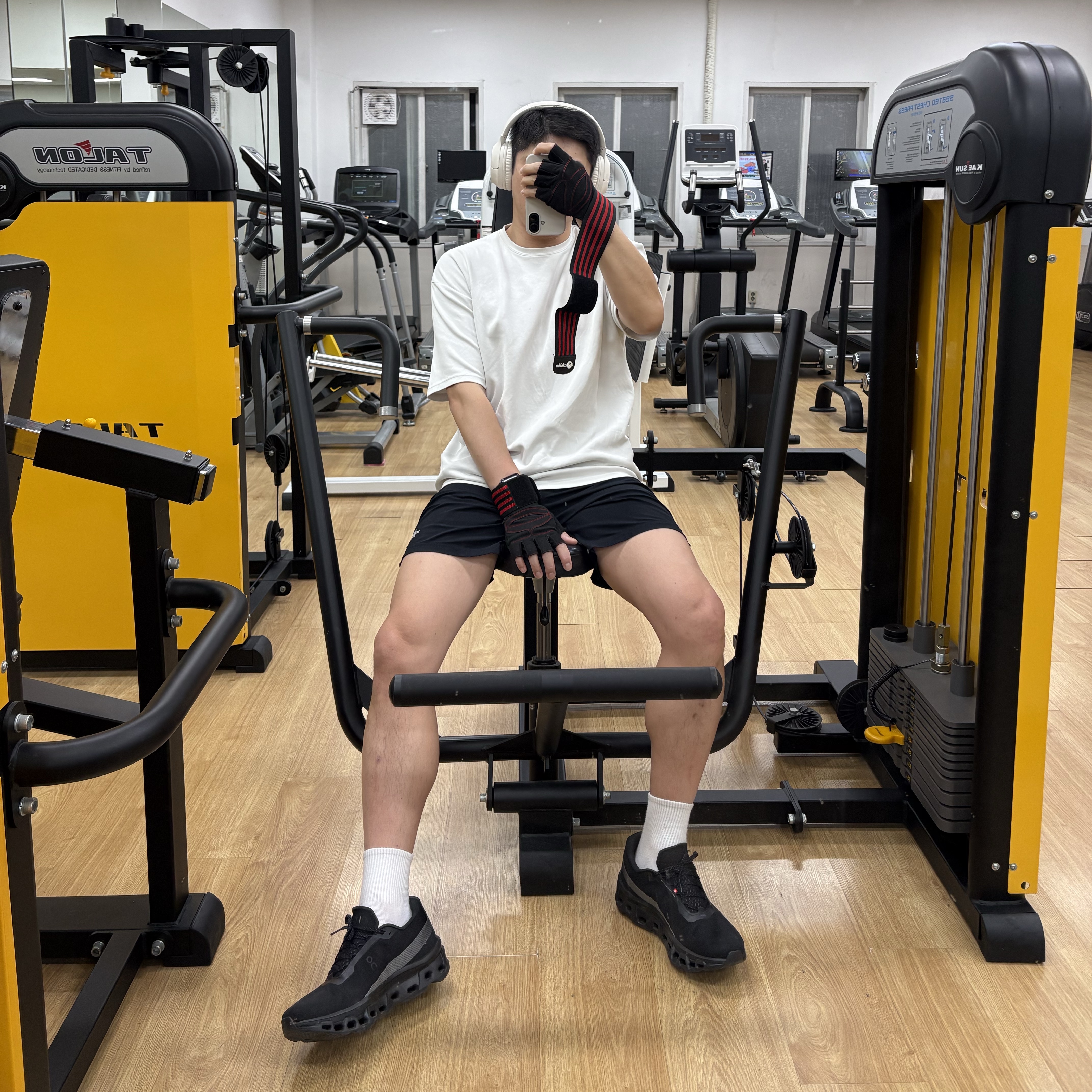 On Running Cloudmonster 2 Black 착용 스타일