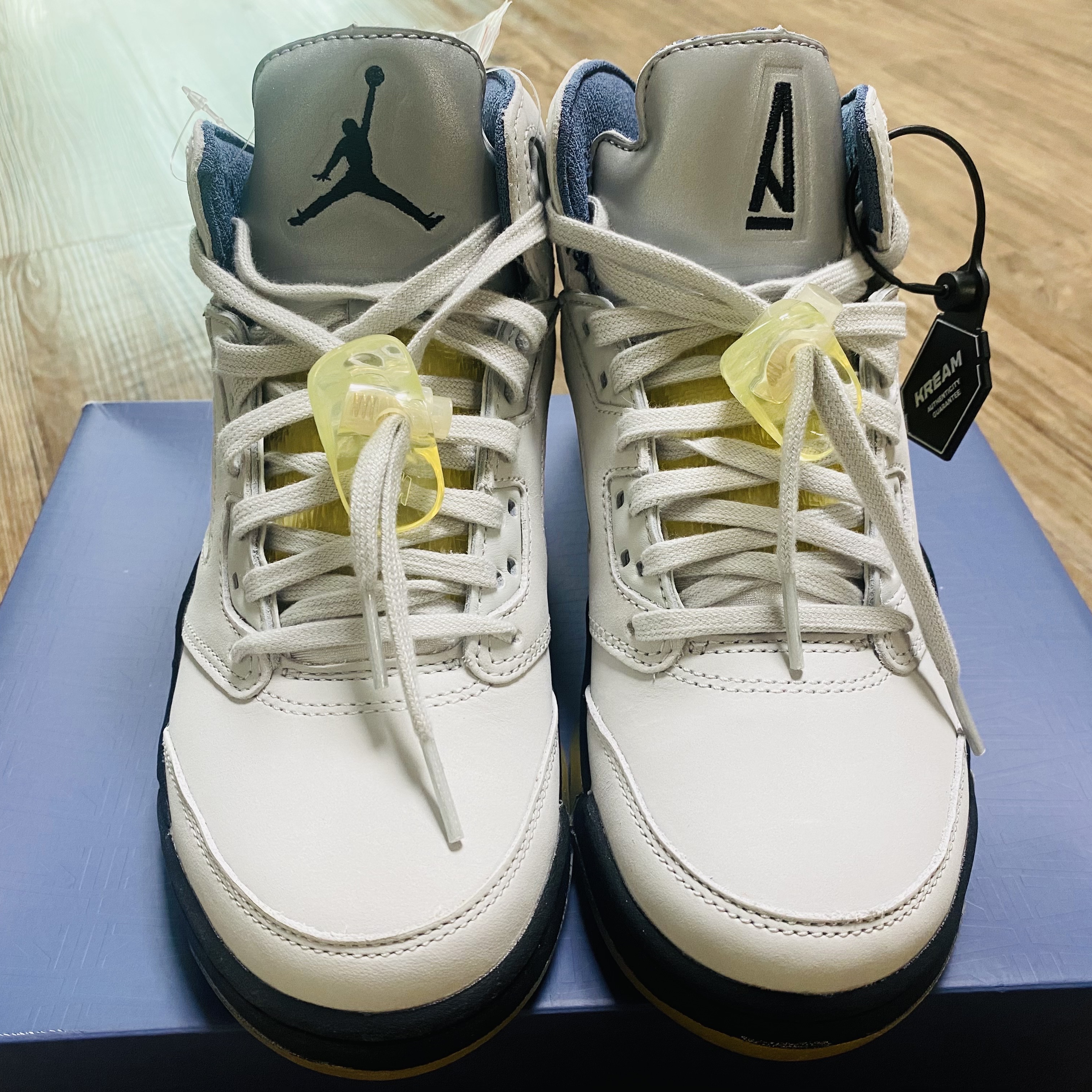 (W) Jordan 5 x A Ma Maniere Retro Dawn 착용 스타일 - 2