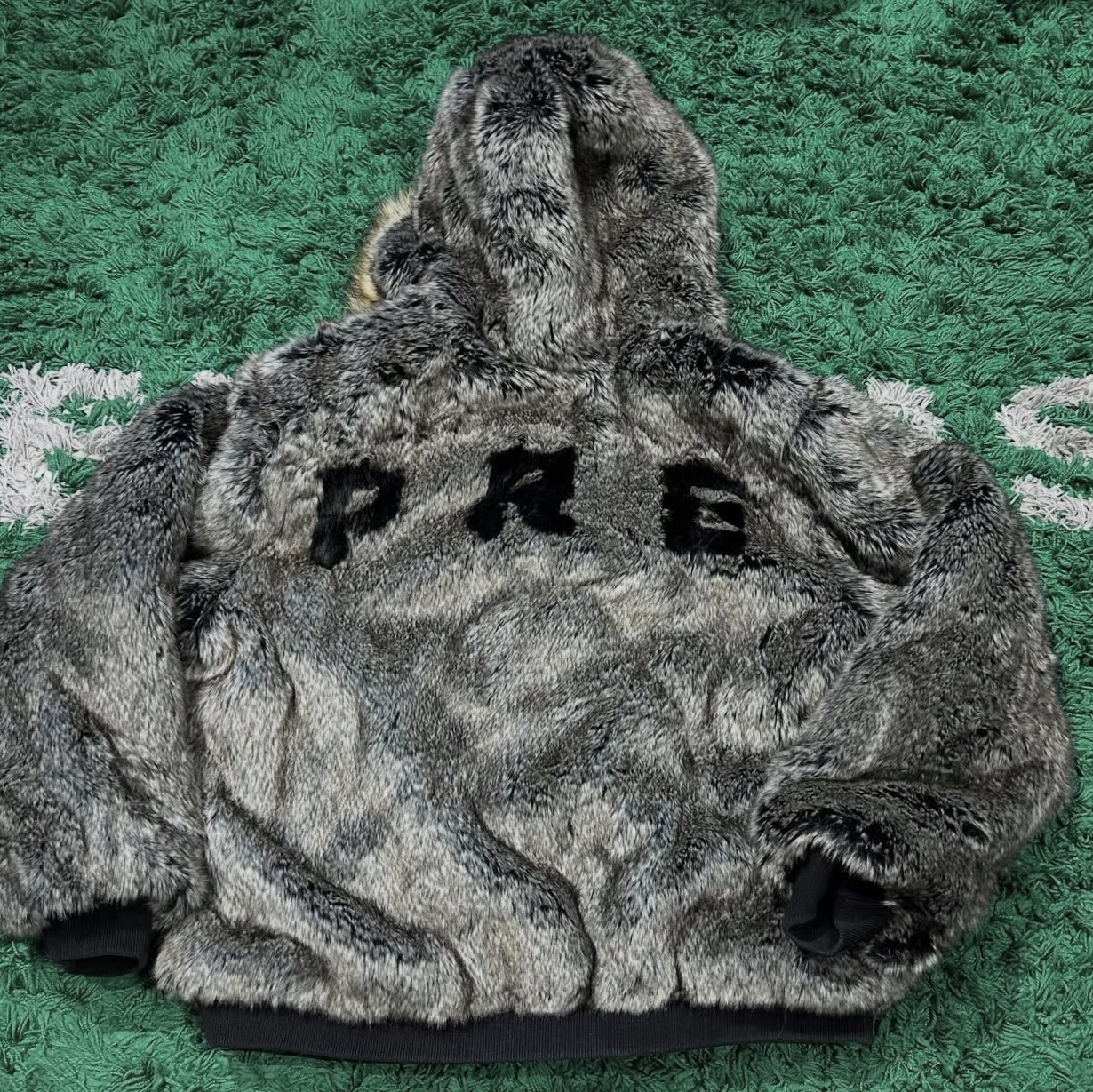 Supreme Reversible Faux Fur Hooded Work Jacket Denim - 26SS 착용 스타일 - 2