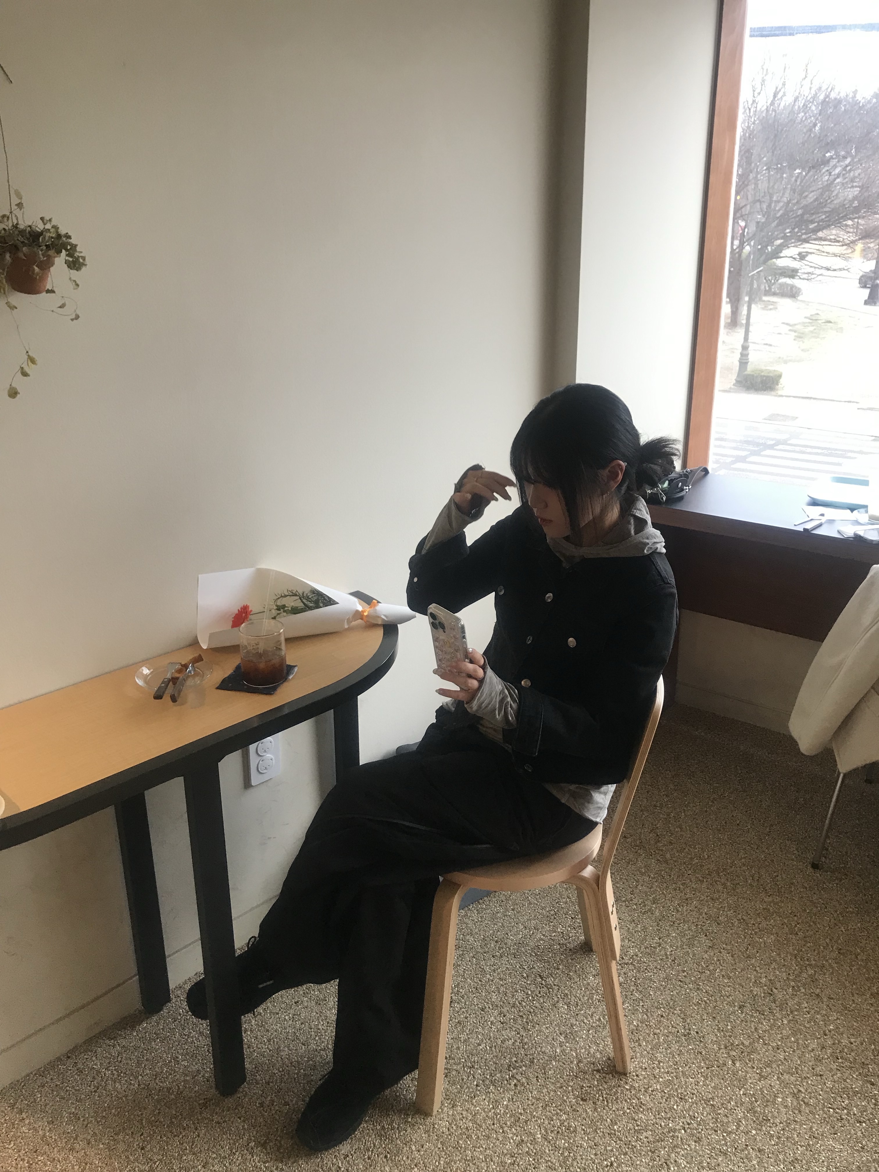 Polyteru Human Index Human Turtle Neck Hoodie Gray 착용 스타일 - 1