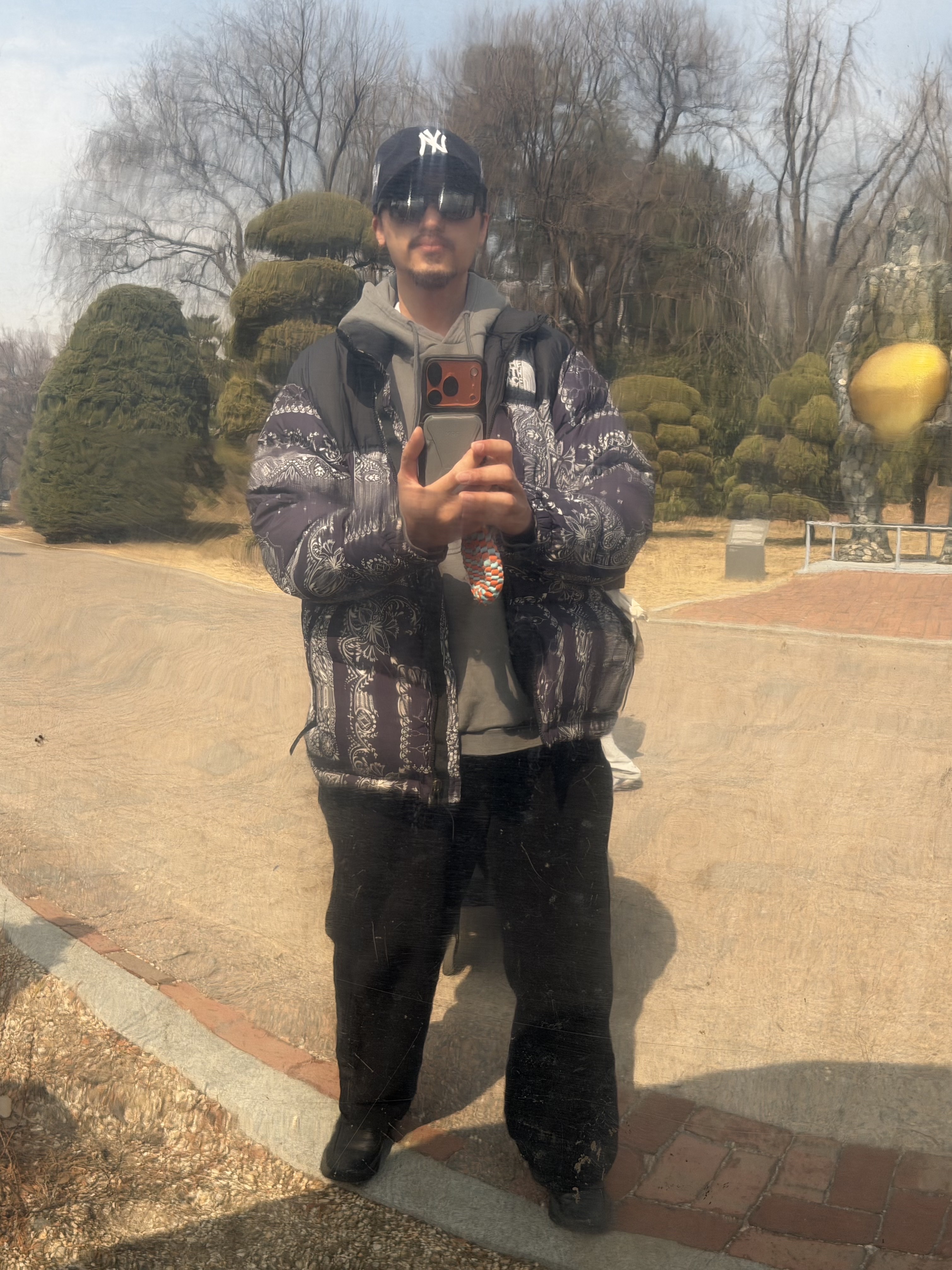 New Era MLB New York Yankees Pillbox Series Ball Cap Navy, Nike NSW Hoodie BRS Iron Grey 착용 스타일 - 2