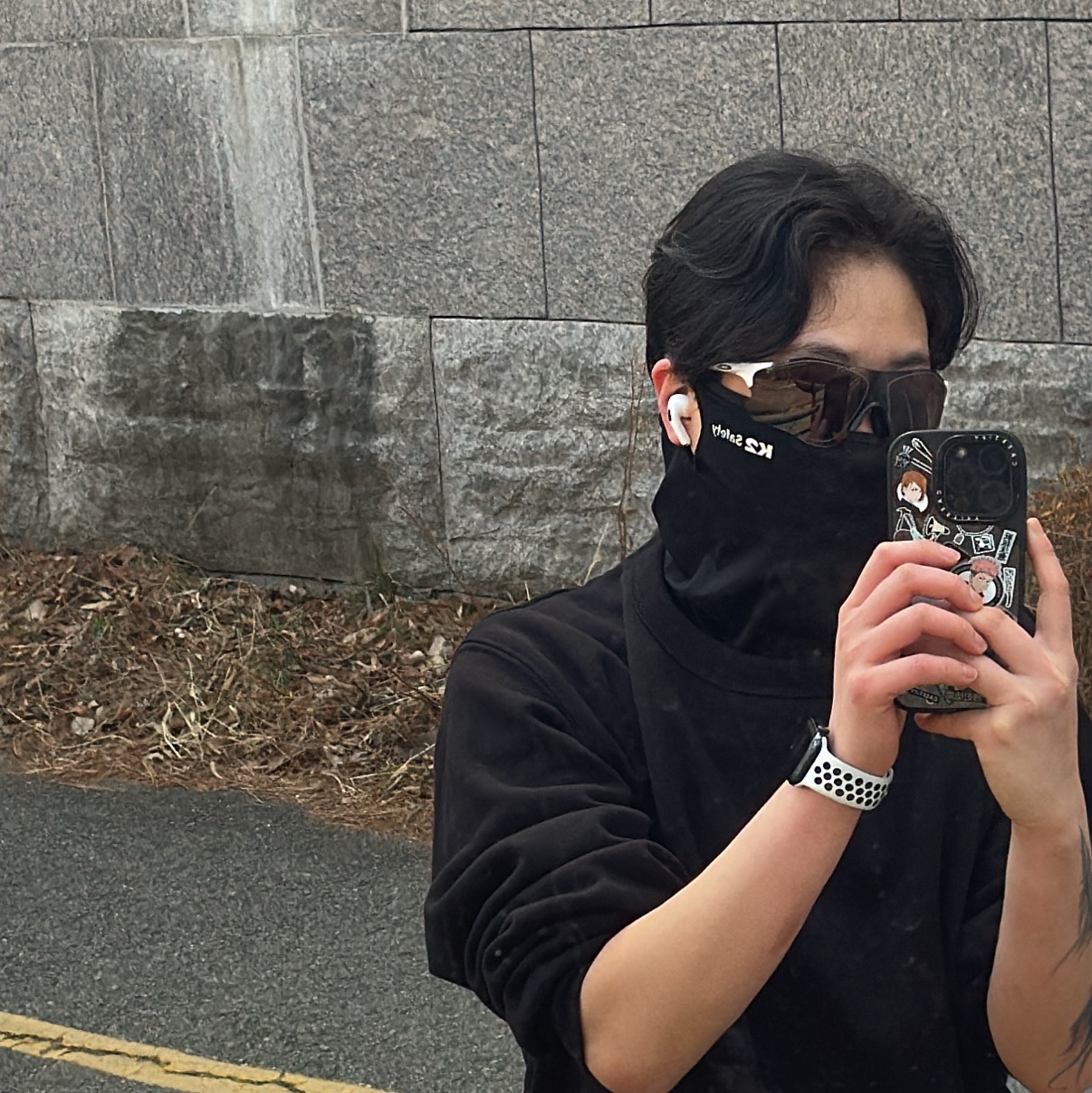 Oakley EVZero Path Matte White Frame Clear To Black Iridium Photochromic Lenses Low Bridge Fit 착용 스타일