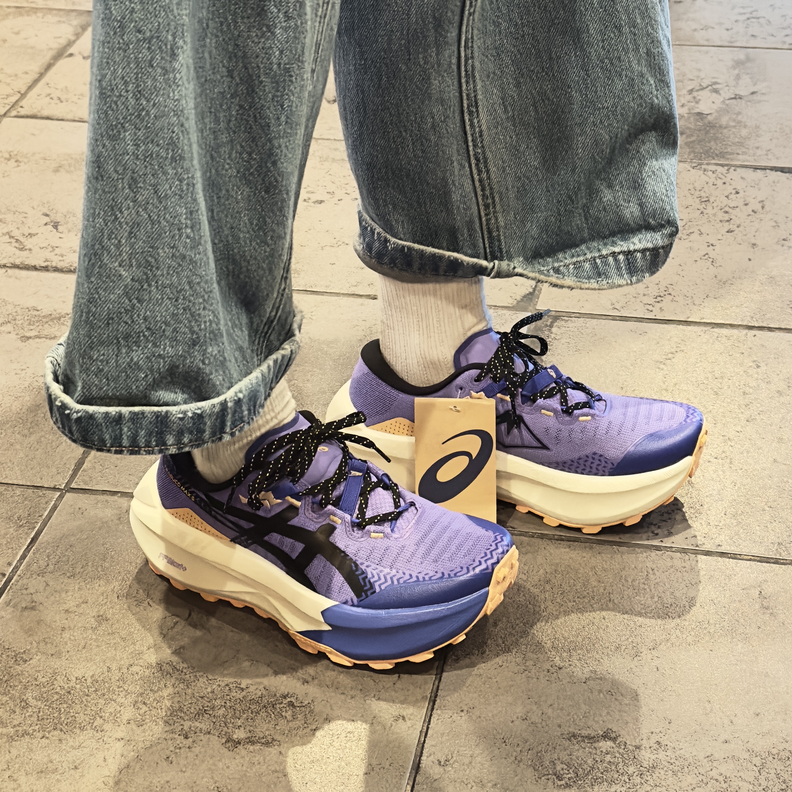 (W) Asics Trabuco Max 5 Amethyst Black 착용 스타일