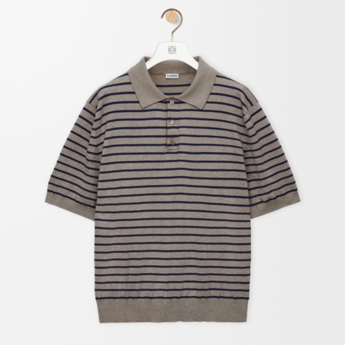 Loewe Striped Polo Sweater in Cotton Grey Navy Blue 착용 스타일 - 2