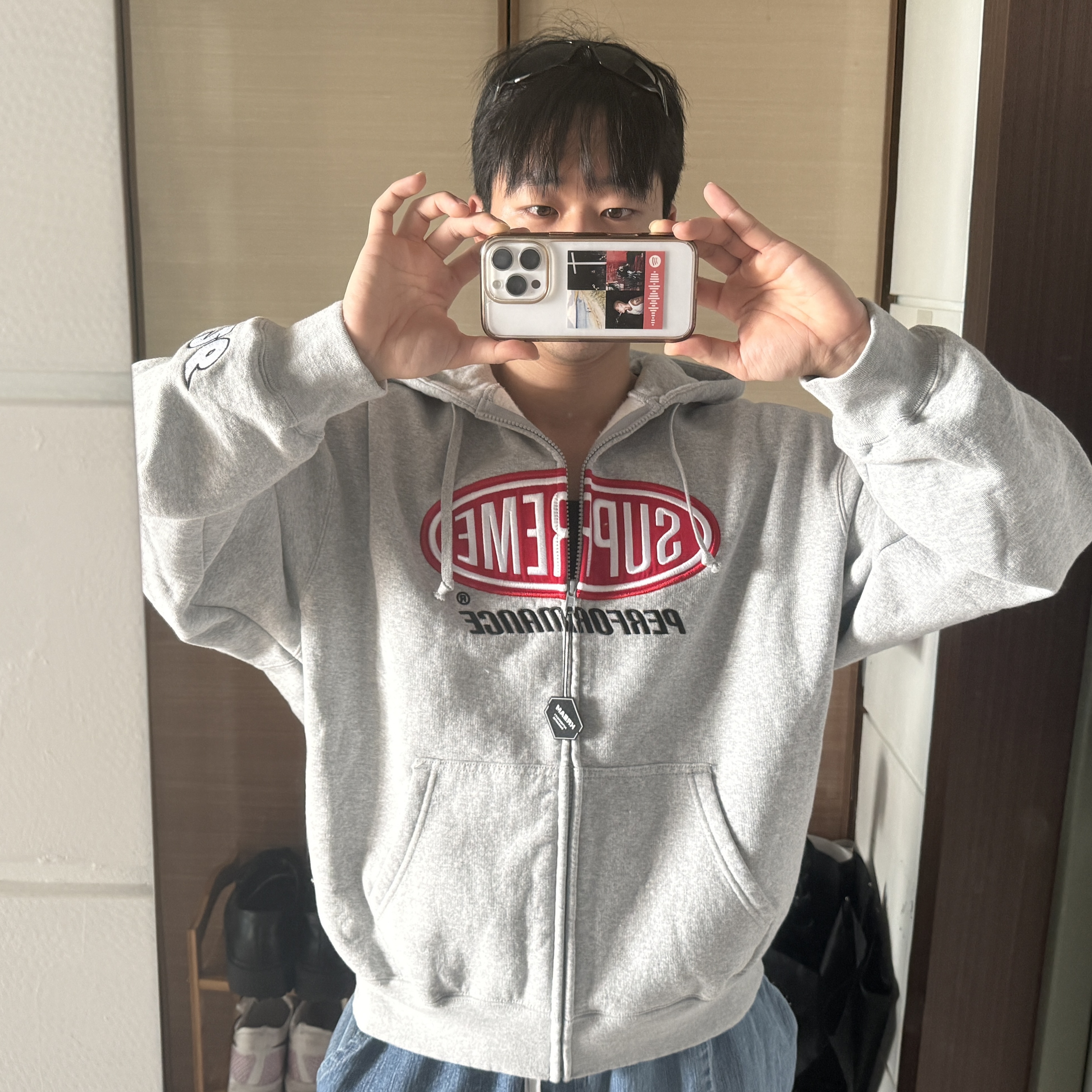 Supreme Performance Zip Up Hooded Sweatshirt Heather Grey - 26SS 착용 스타일 - 2