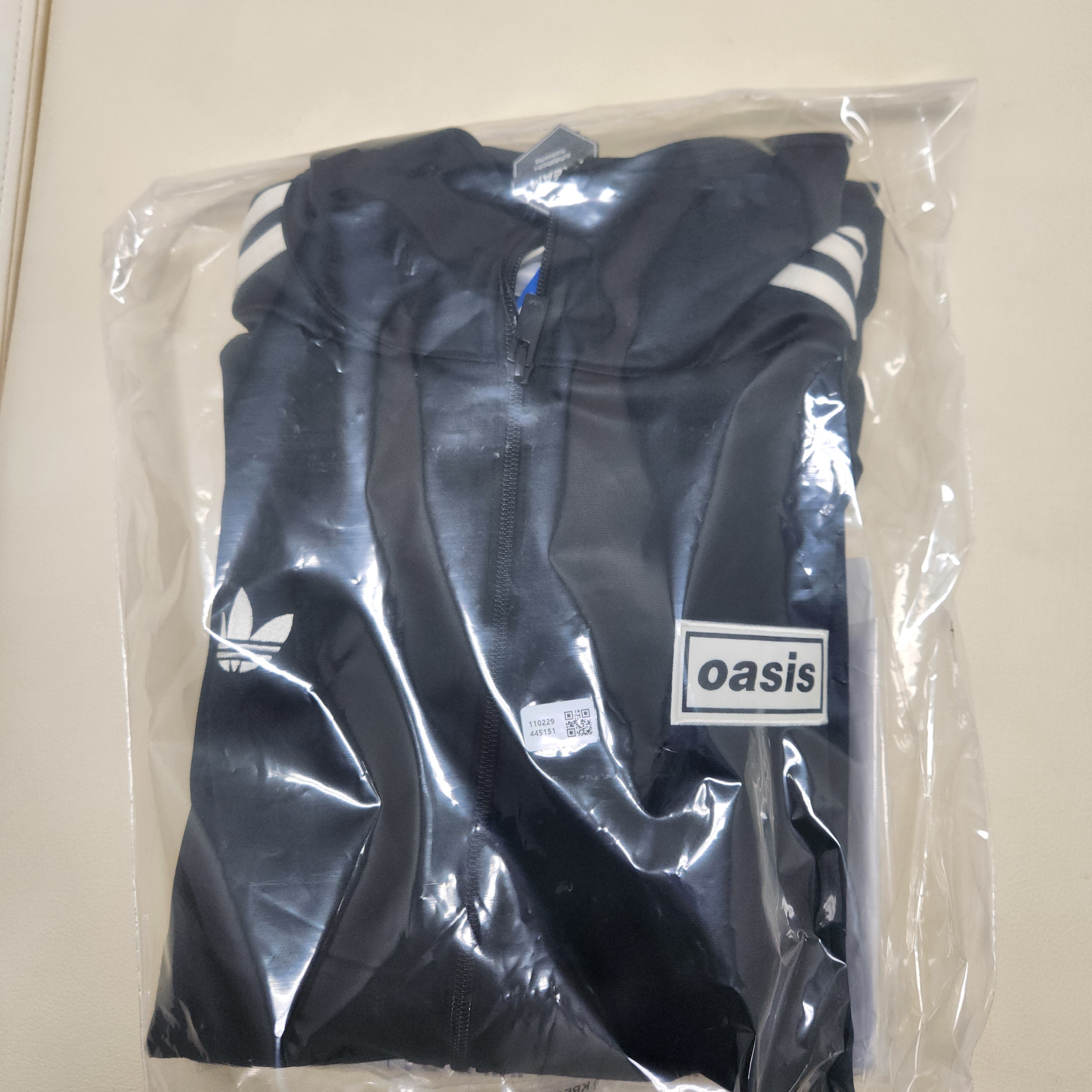 Adidas x Oasis Tour Firebird Track Top Black - KR Sizing 착용 스타일 - 1