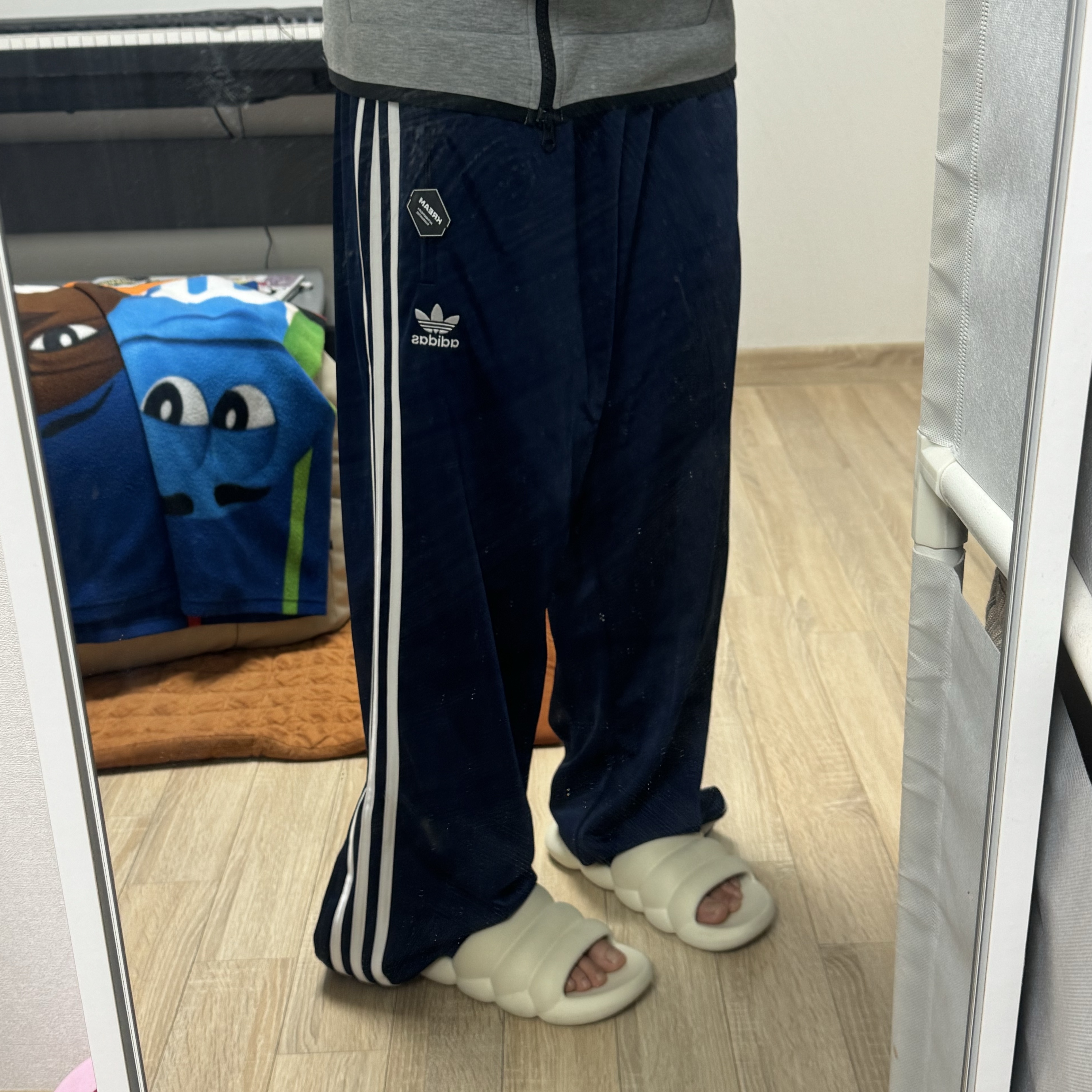 Adidas Adicolor Classics Firebird Track Pants Night Indigo - US Sizing, Nike Tech Fleece Full Zip Hoodie Dark Grey Heather - Asia 착용 스타일