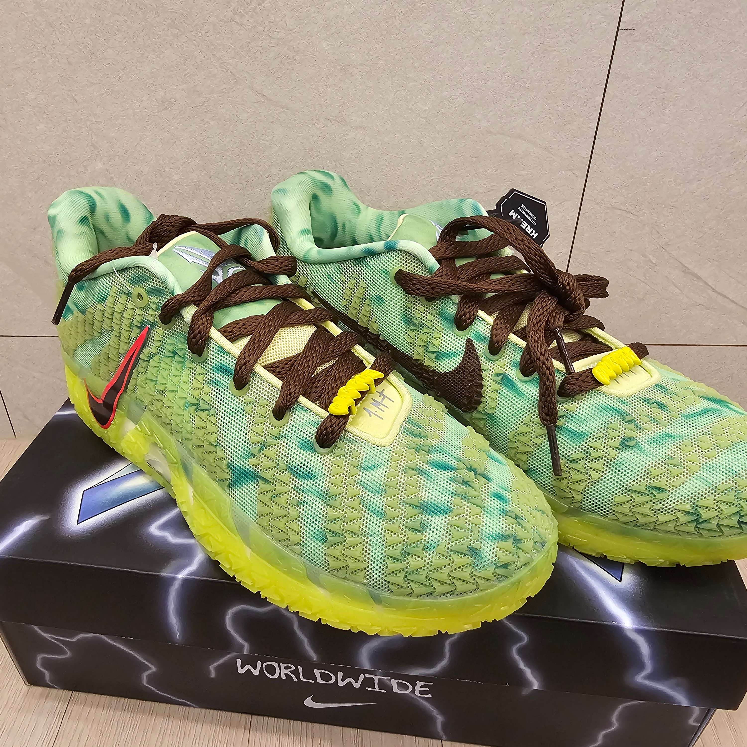 Nike Ja 3 EP Light Lemon Twist Hemp 착용 스타일 - 1