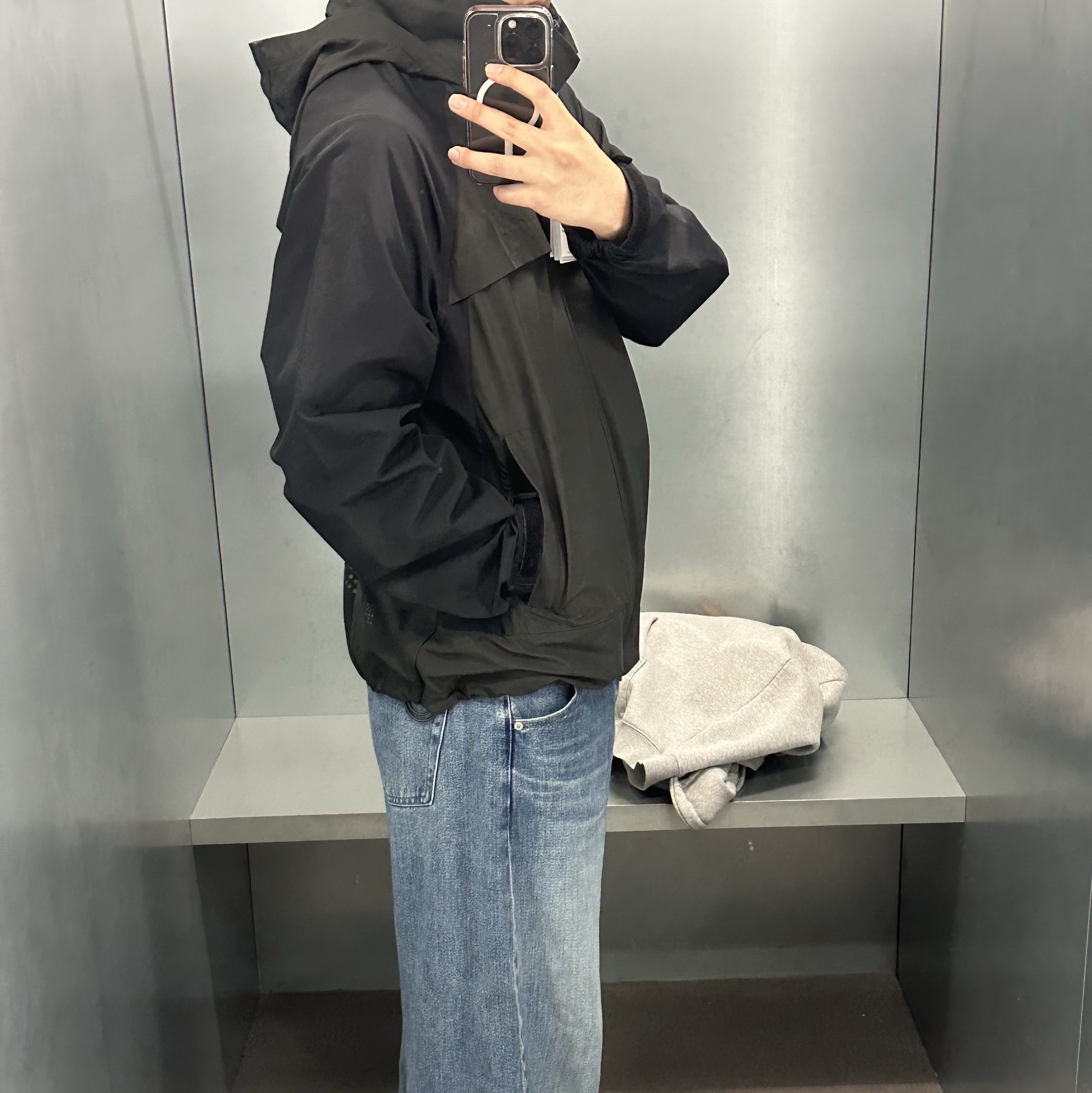 Sansan Gear Flash Jacket Charcoal, (W) Uniqlo Baggy Curve Jeans Blue - JP 착용 스타일 - 2